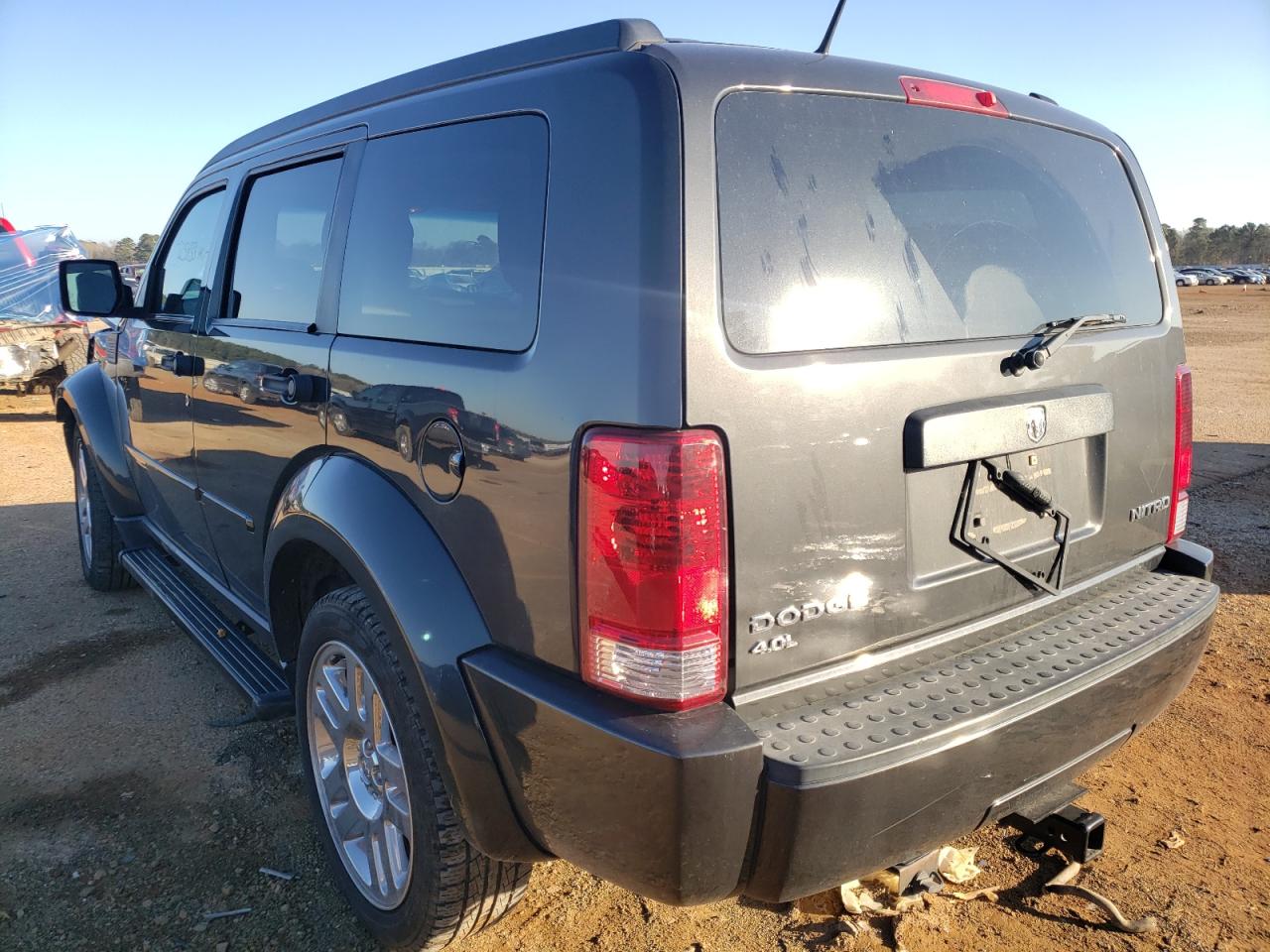 Photo 3 from auction – 2011 DODGE NITRO HEAT with VIN 1D4PT4GX0BW500503