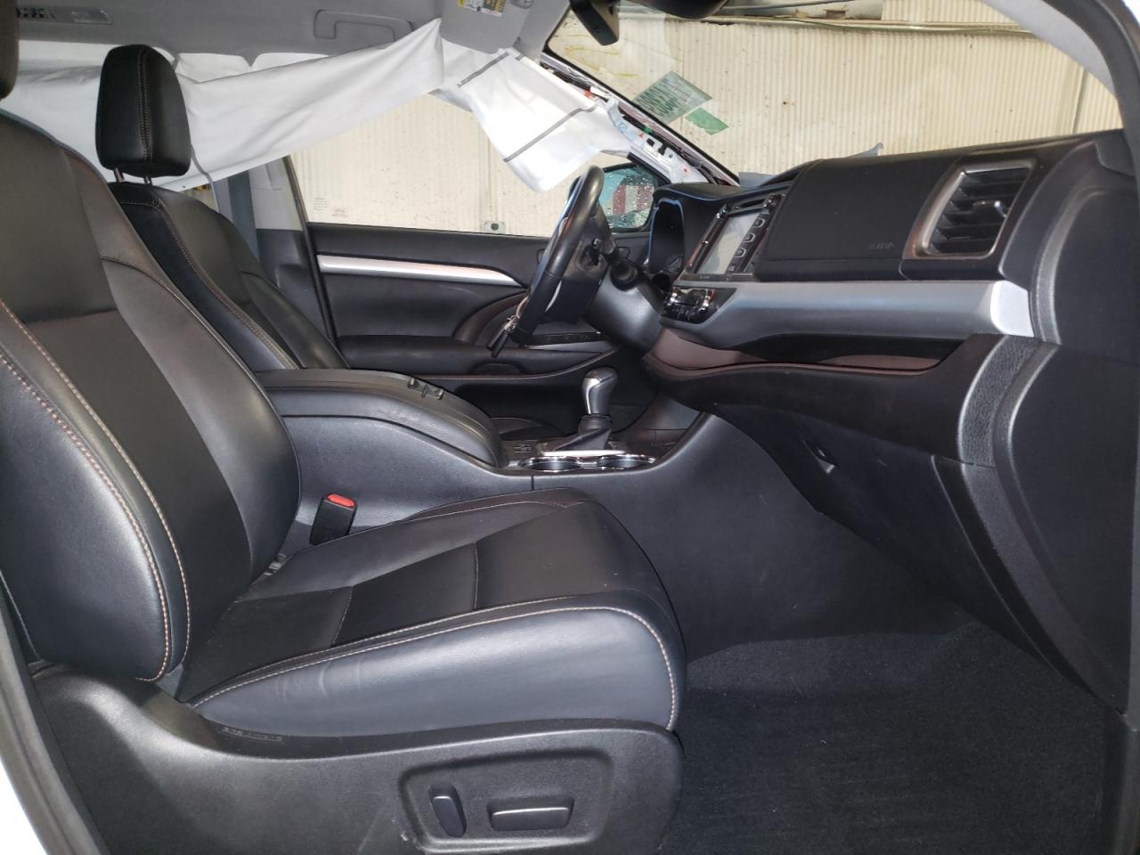 صورة رقم 5 من المزاد - 2017 TOYOTA HIGHLANDER مع VIN 5TDJZRFH8HS396845