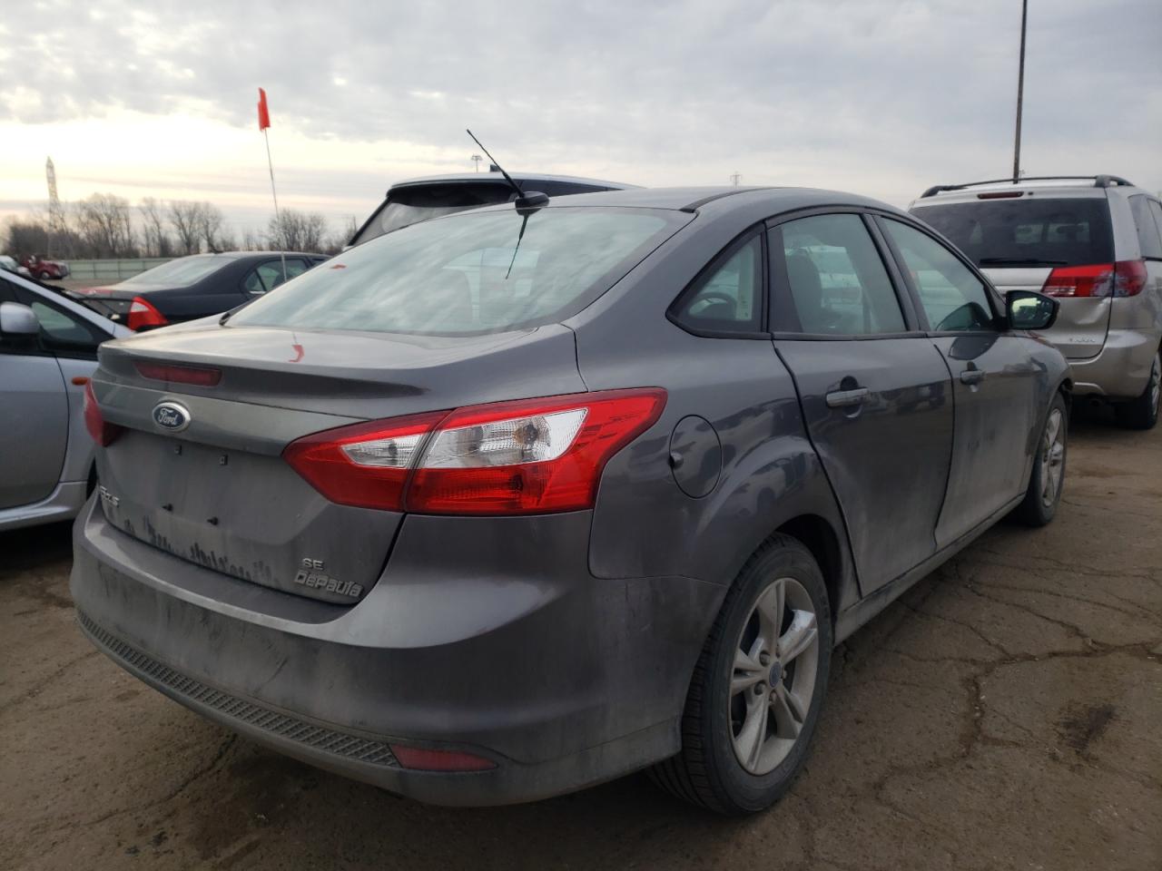 Photo 4 from auction – 2013 FORD FOCUS SE with VIN 1FADP3F26DL198326