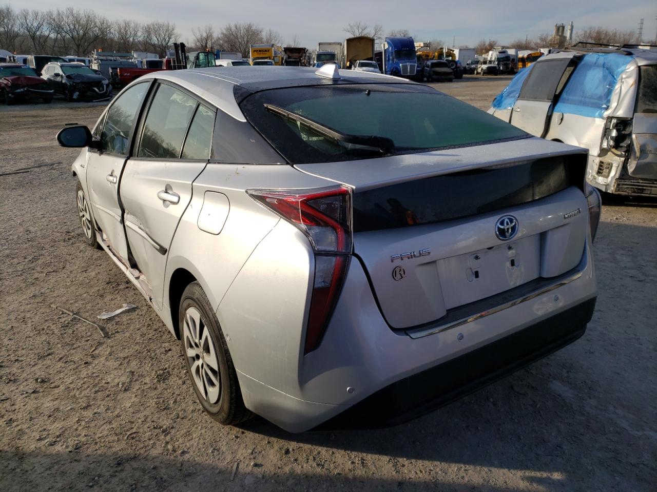 Photo 3 from auction – 2017 TOYOTA PRIUS with VIN JTDKARFU6H3533338