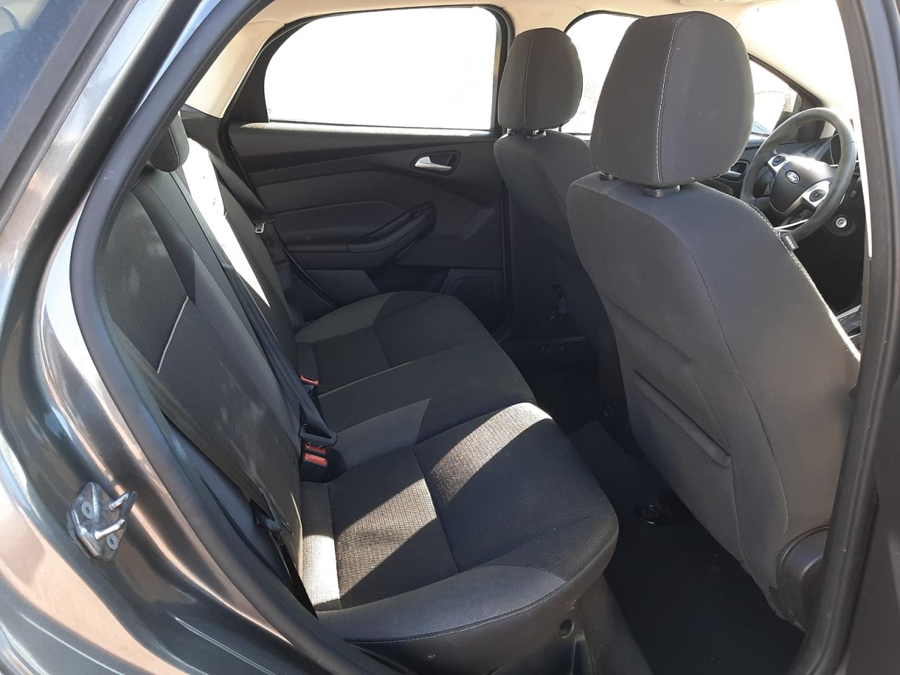 Photo 6 from auction – 2013 FORD FOCUS SE with VIN 1FADP3K28DL353058