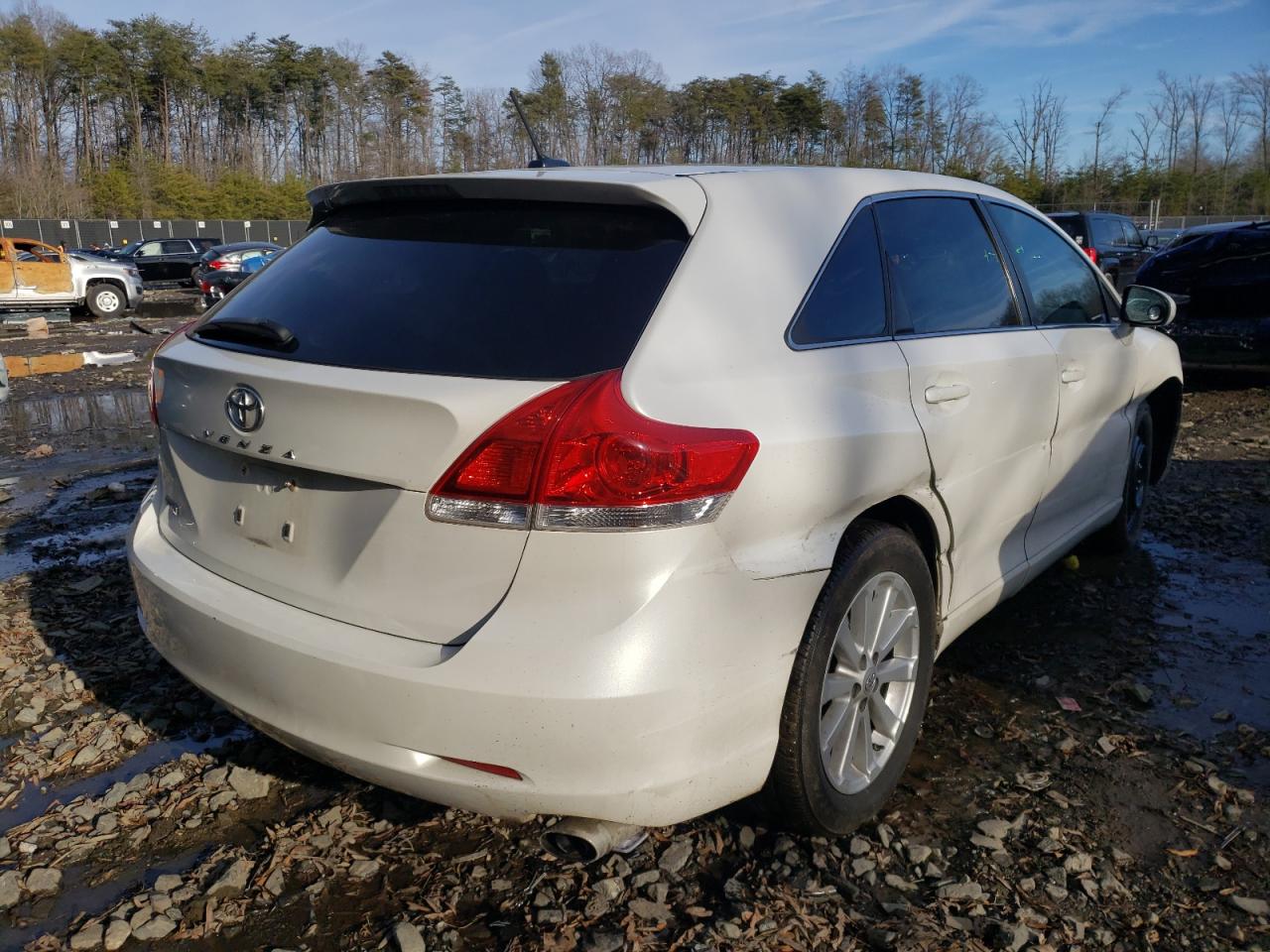 Photo 4 from auction – 2010 TOYOTA VENZA with VIN 4T3ZA3BB4AU024061