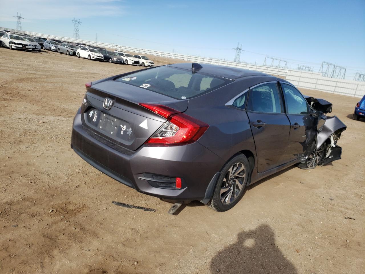 Photo 4 from auction – 2018 HONDA CIVIC EX with VIN 2HGFC2F78JH526019