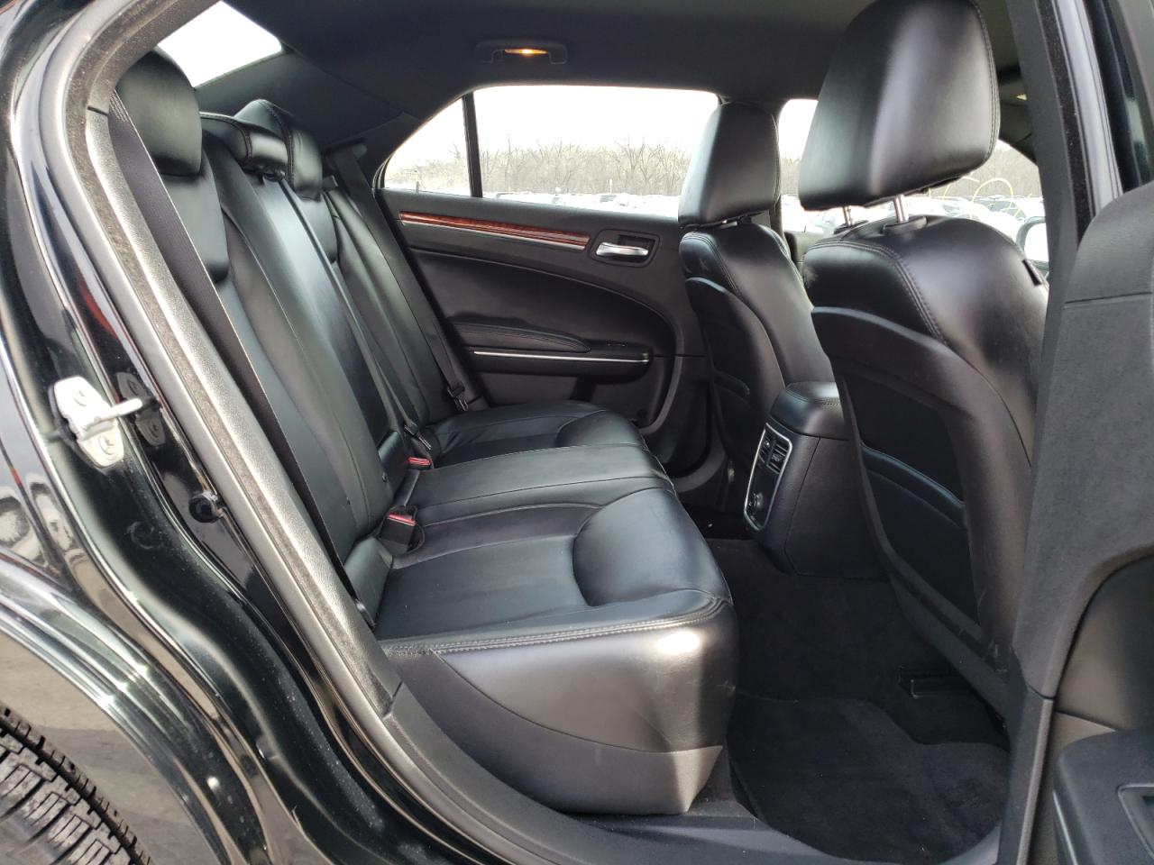 Photo 6 from auction – 2014 CHRYSLER 300 with VIN 2C3CCARG8EH381291