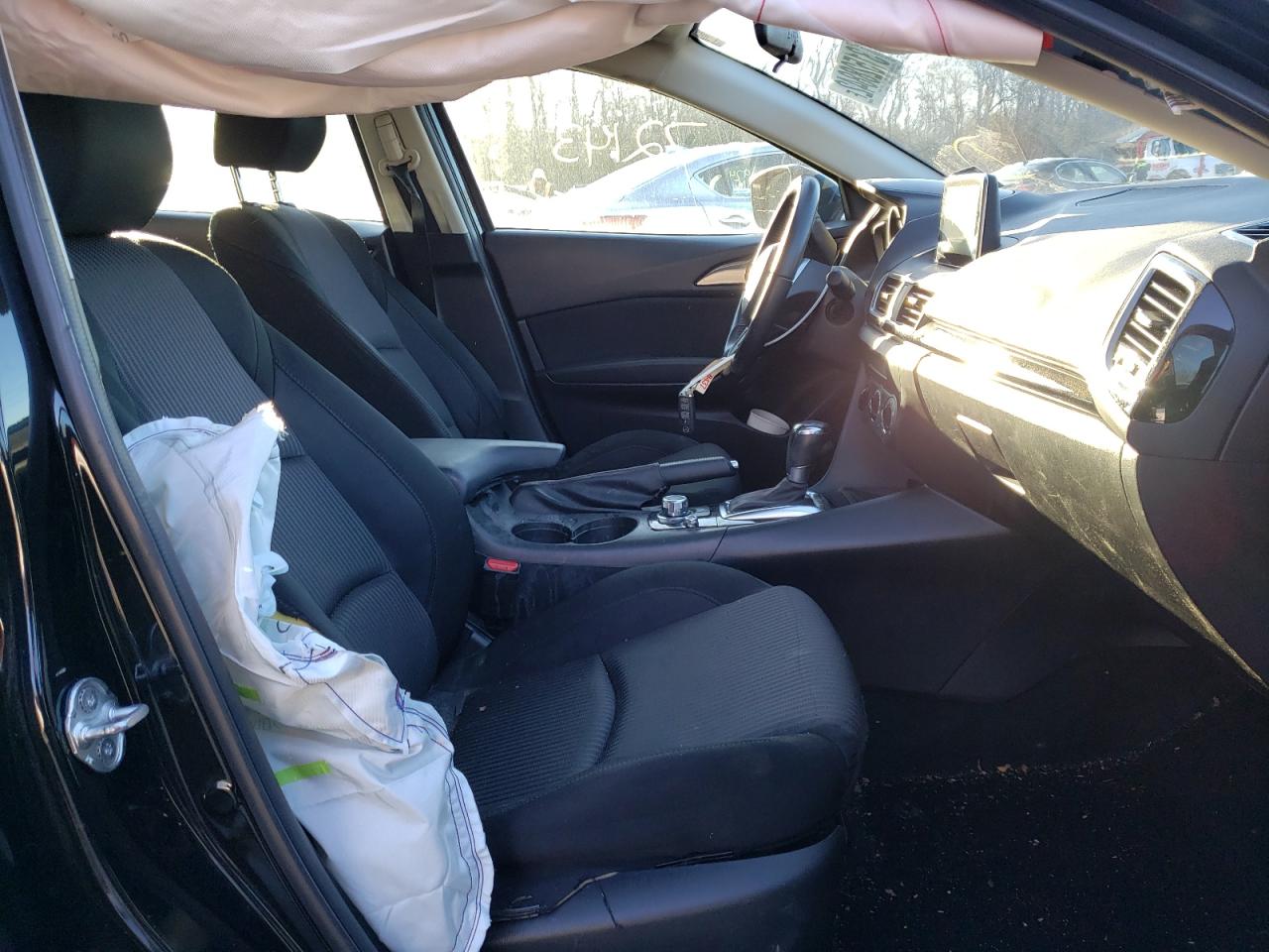 Photo 5 from auction – 2015 MAZDA 3 TOURING with VIN 3MZBM1V76FM235921