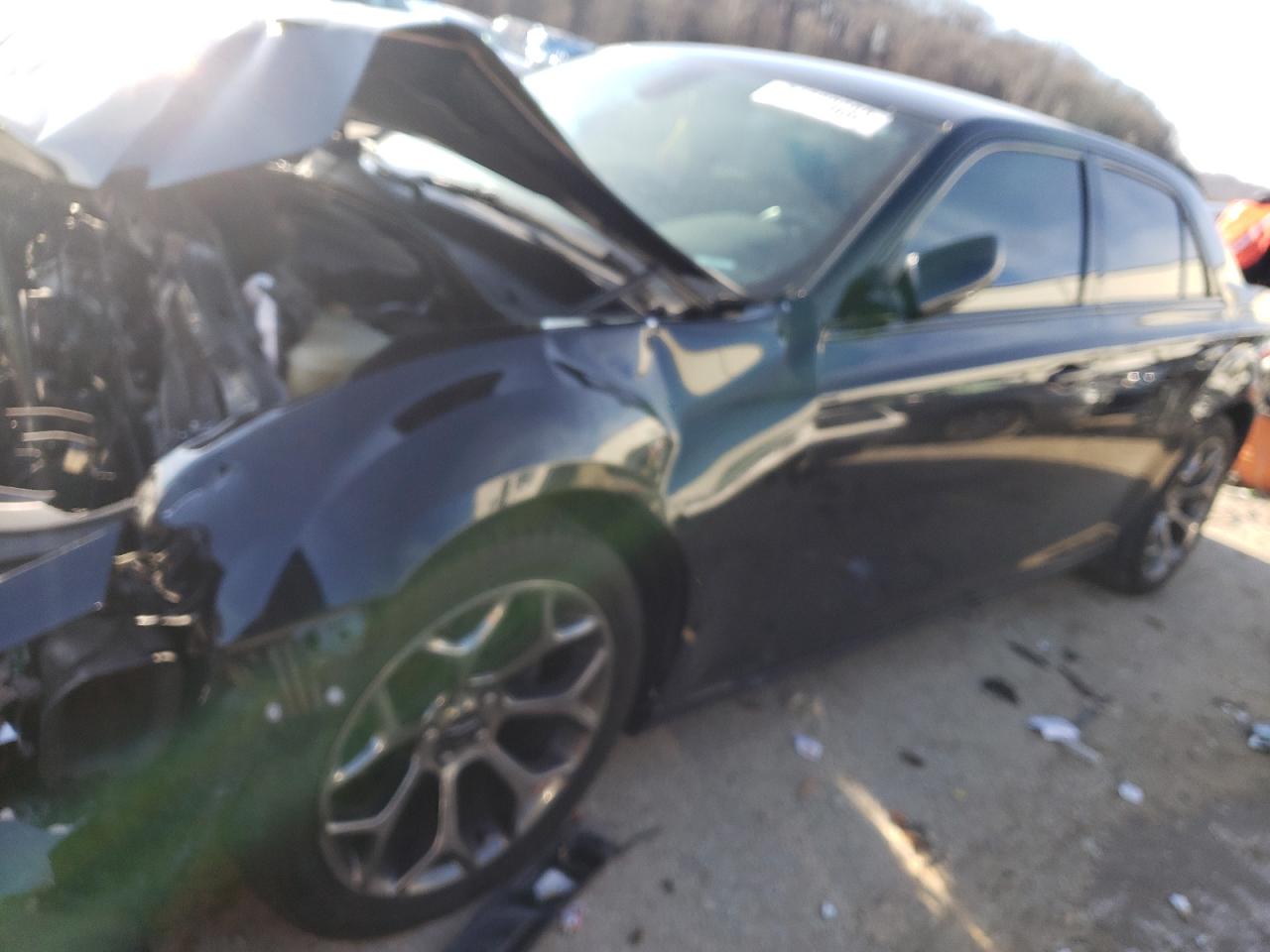 Photo 2 from auction – 2016 CHRYSLER 300 S with VIN 2C3CCABG4GH123718