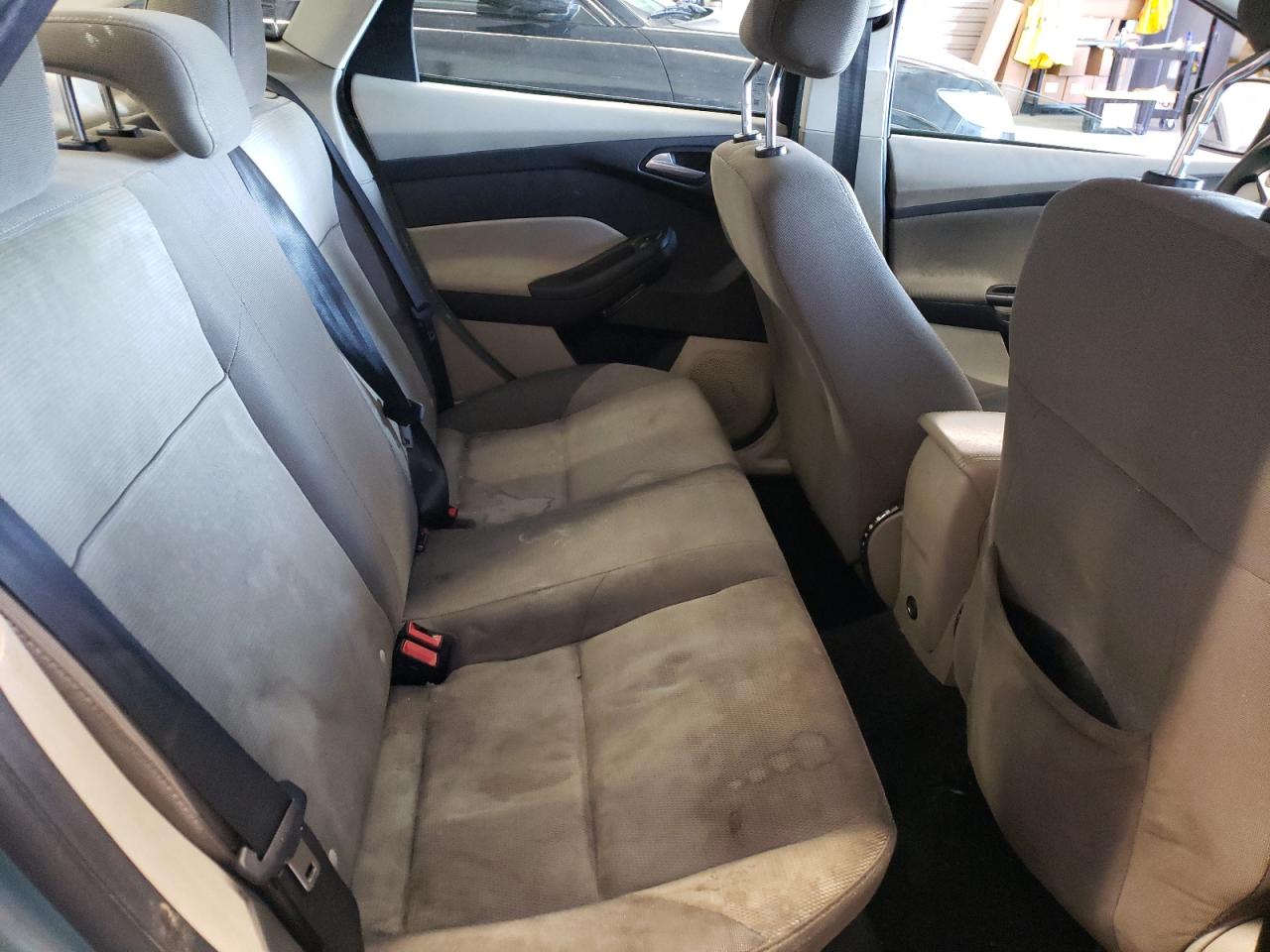 Photo 6 from auction – 2012 FORD FOCUS with VIN 1FAHP3F28CL309264