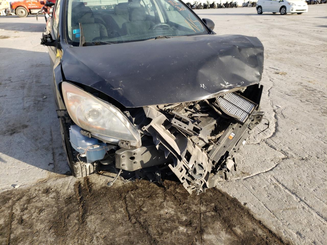 Photo 9 from auction – 2011 MAZDA 3 I with VIN JM1BL1UF1B1452184