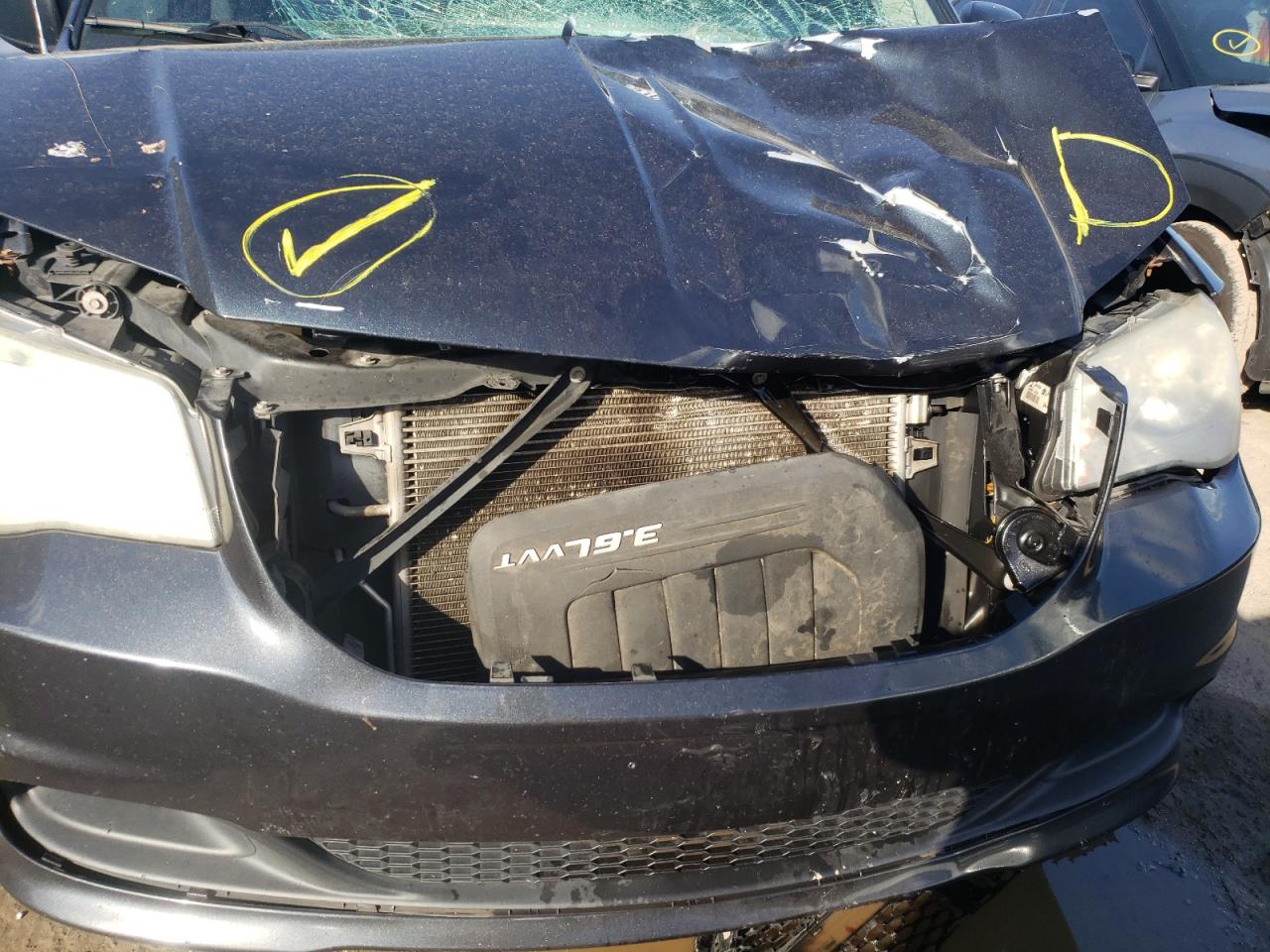 Photo 9 from auction – 2014 DODGE GRAND CARA with VIN 2C4RDGBG0ER362518