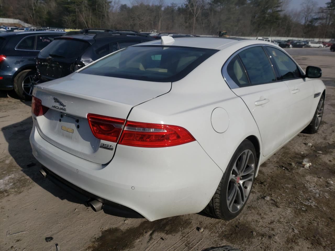 Photo 4 from auction – 2017 JAGUAR XE PREMIUM with VIN SAJAJ4BV0HA970925