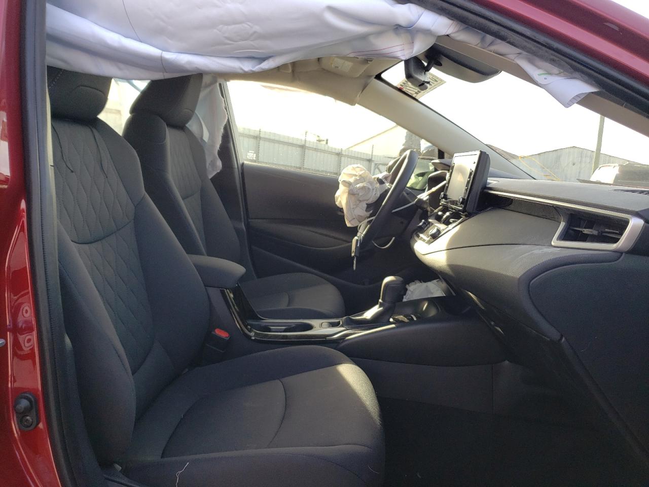 Photo 5 from auction – 2022 TOYOTA COROLLA LE with VIN JTDEPMAE1NJ210451