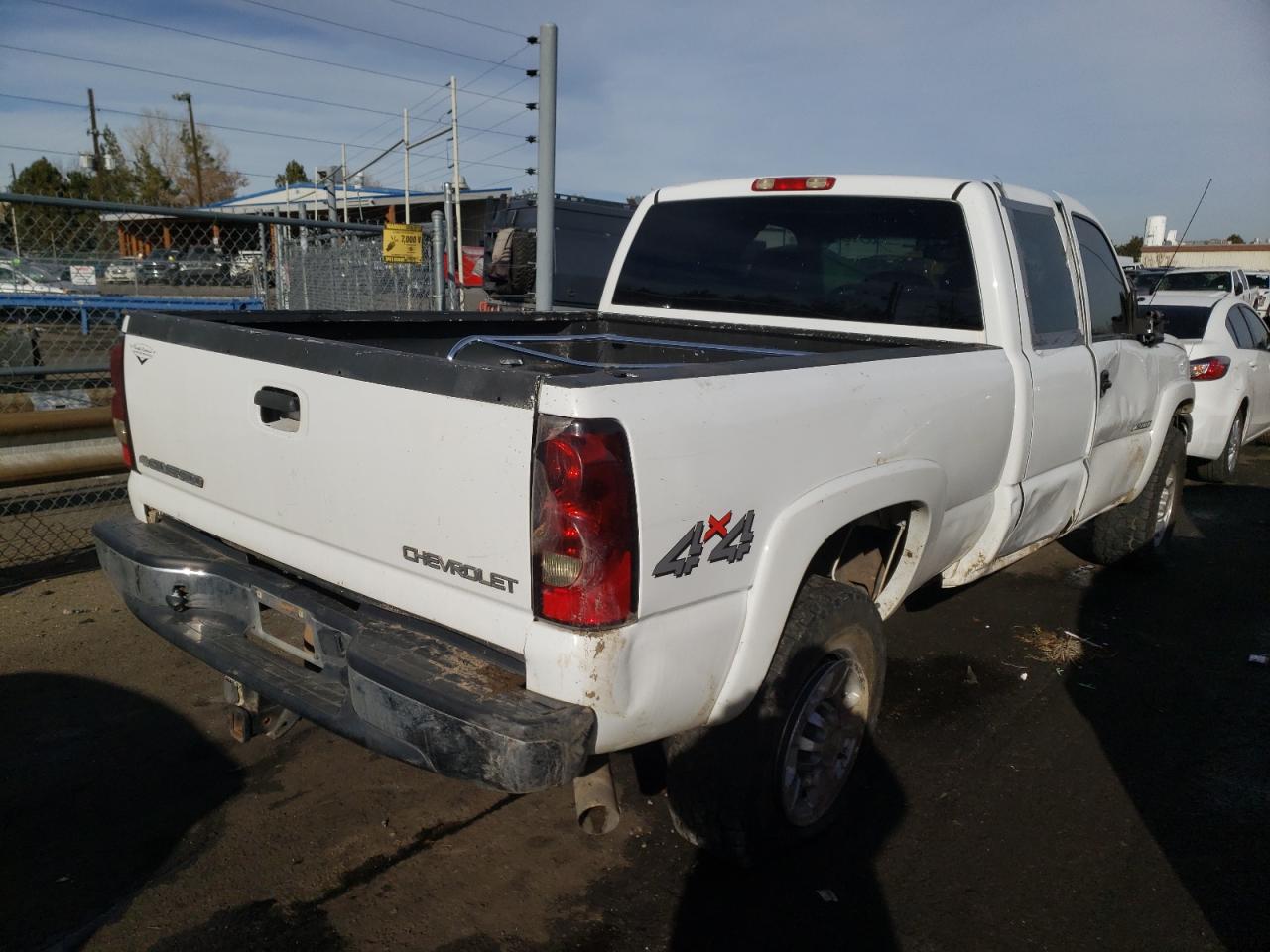 Photo 4 from auction – 2005 CHEVROLET SILVERADO with VIN 1GCHK29U05E161814