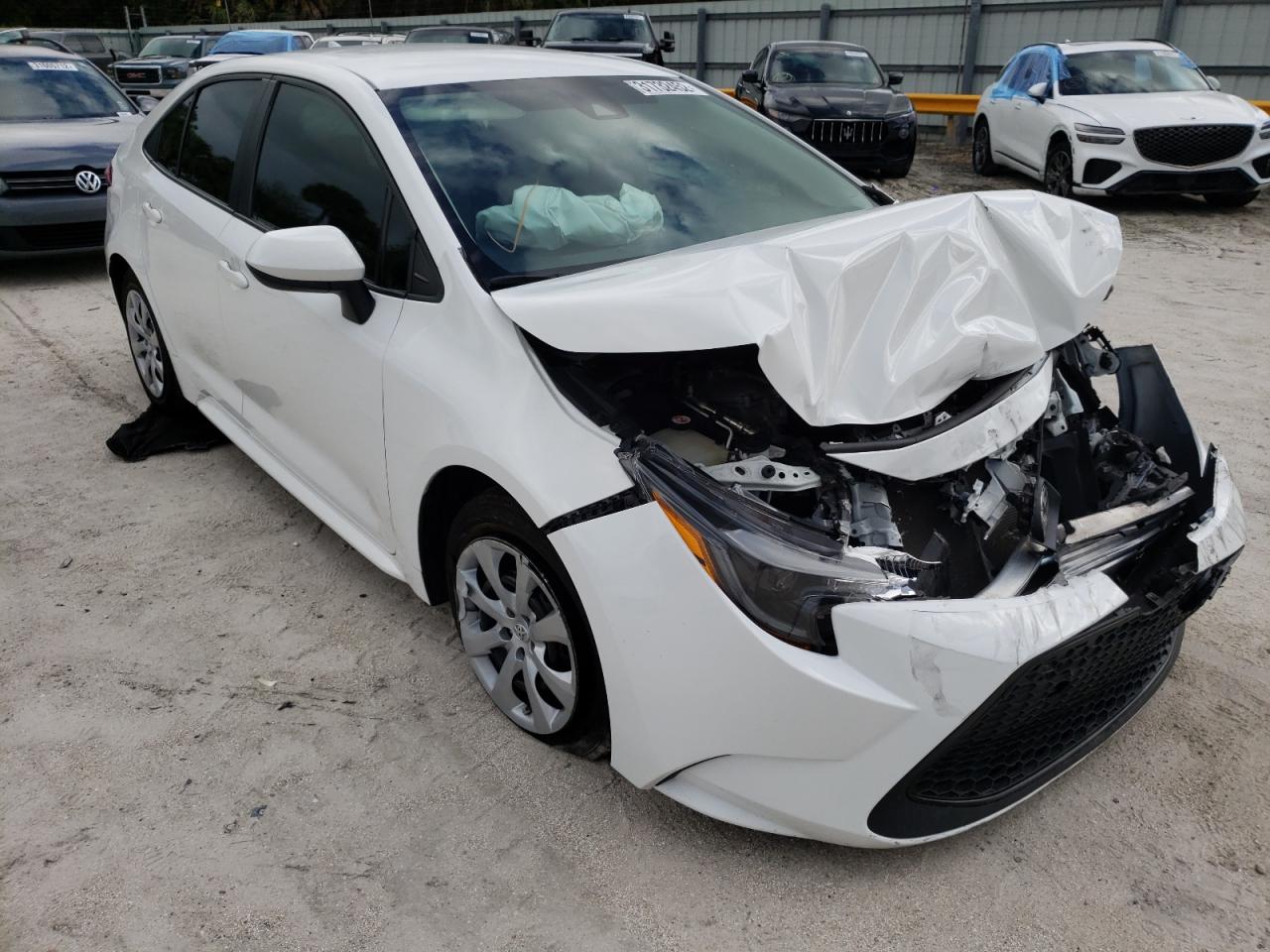 Photo 1 from auction – 2020 TOYOTA COROLLA LE with VIN 5YFEPRAE8LP077869