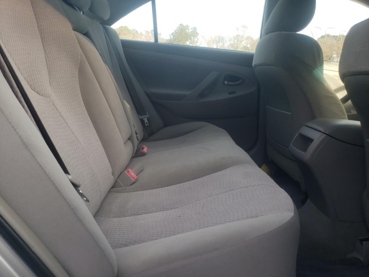 Photo 6 from auction – 2011 TOYOTA CAMRY BASE with VIN 4T4BF3EK6BR102466