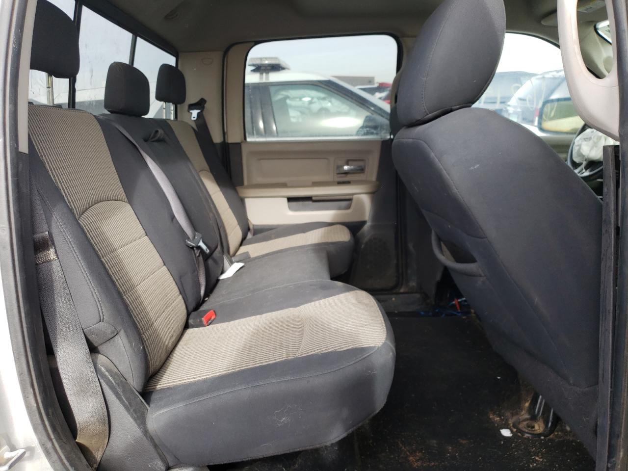 صورة رقم 6 من المزاد - 2010 DODGE RAM 1500 مع VIN 1D7RV1CTXAS142890