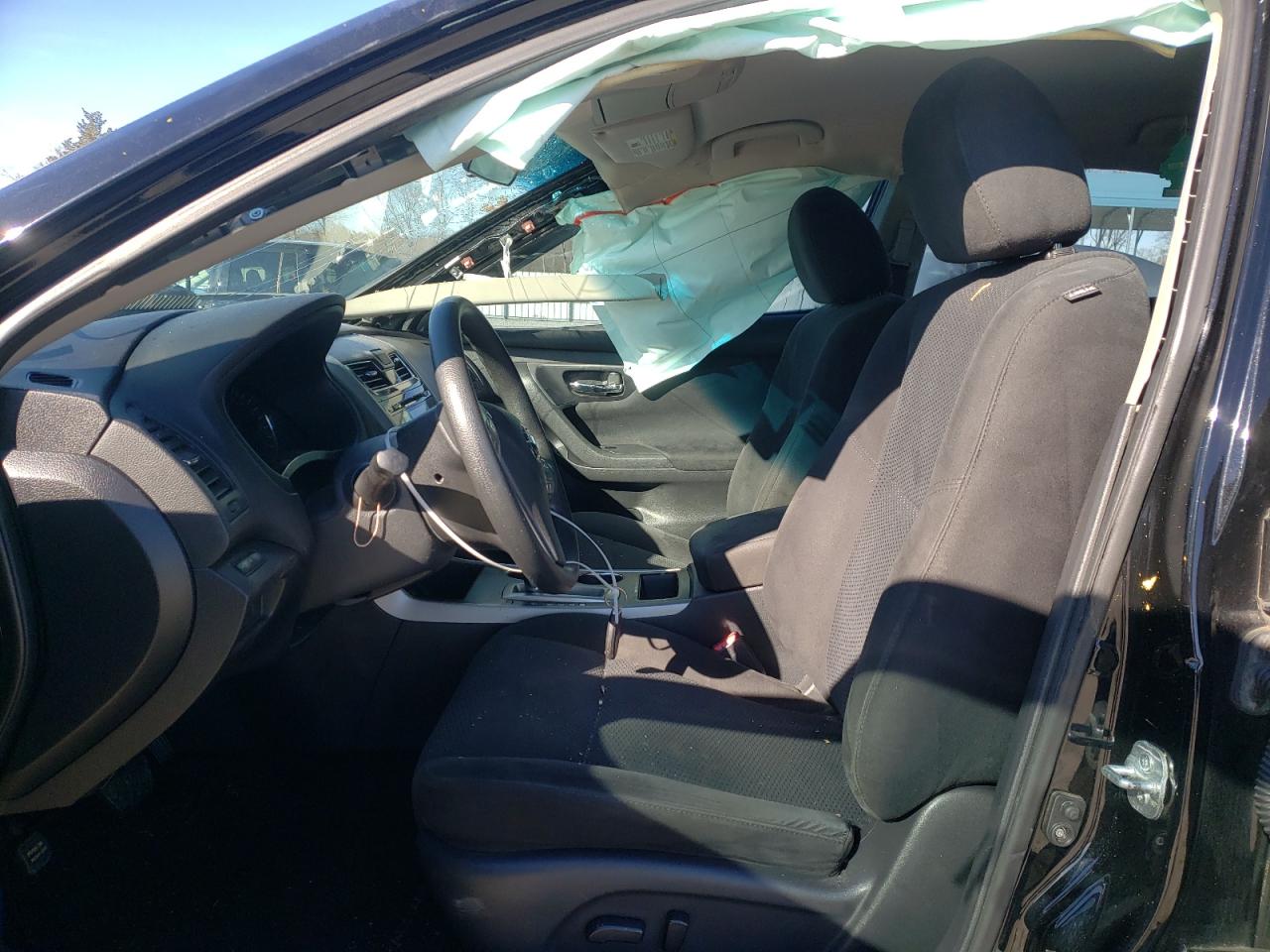 Photo 5 from auction – 2015 NISSAN ALTIMA 2.5 with VIN 1N4AL3AP4FN342710