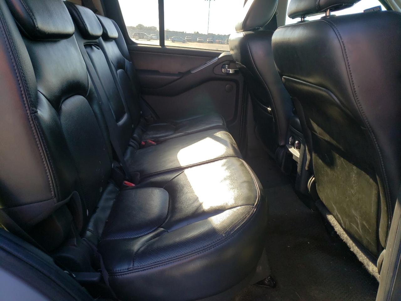 Photo 6 from auction – 2011 NISSAN PATHFINDER with VIN 5N1AR1NN2BC623086