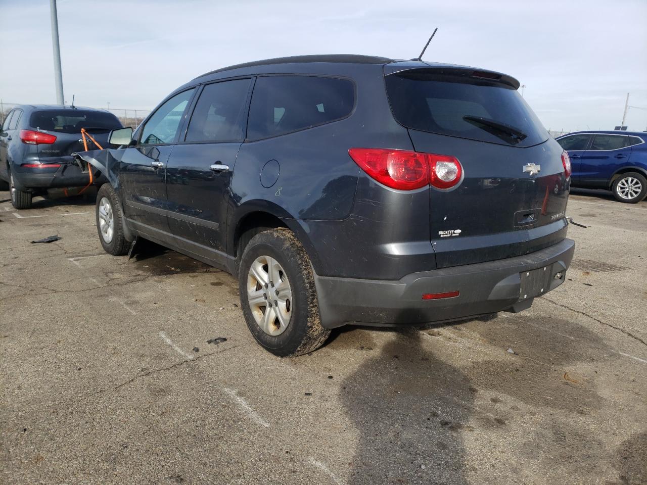 Photo 3 from auction – 2011 CHEVROLET TRAVERSE L with VIN 1GNKREED0BJ384177