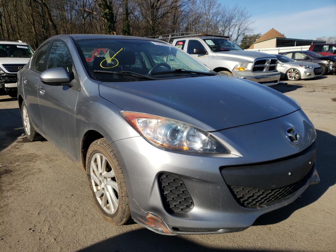 MAZDA 3 I 2012 with VIN JM1BL1V84C1634673 - Photo from auction