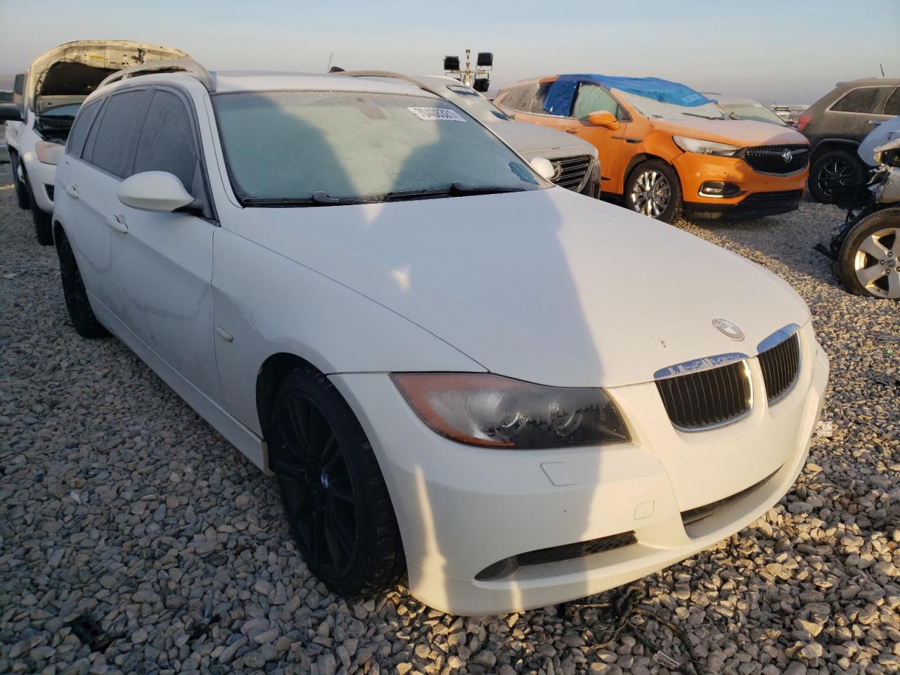 BMW 328 XIT 2007 with VIN WBAVT73597FZ36233 - Photo from auction