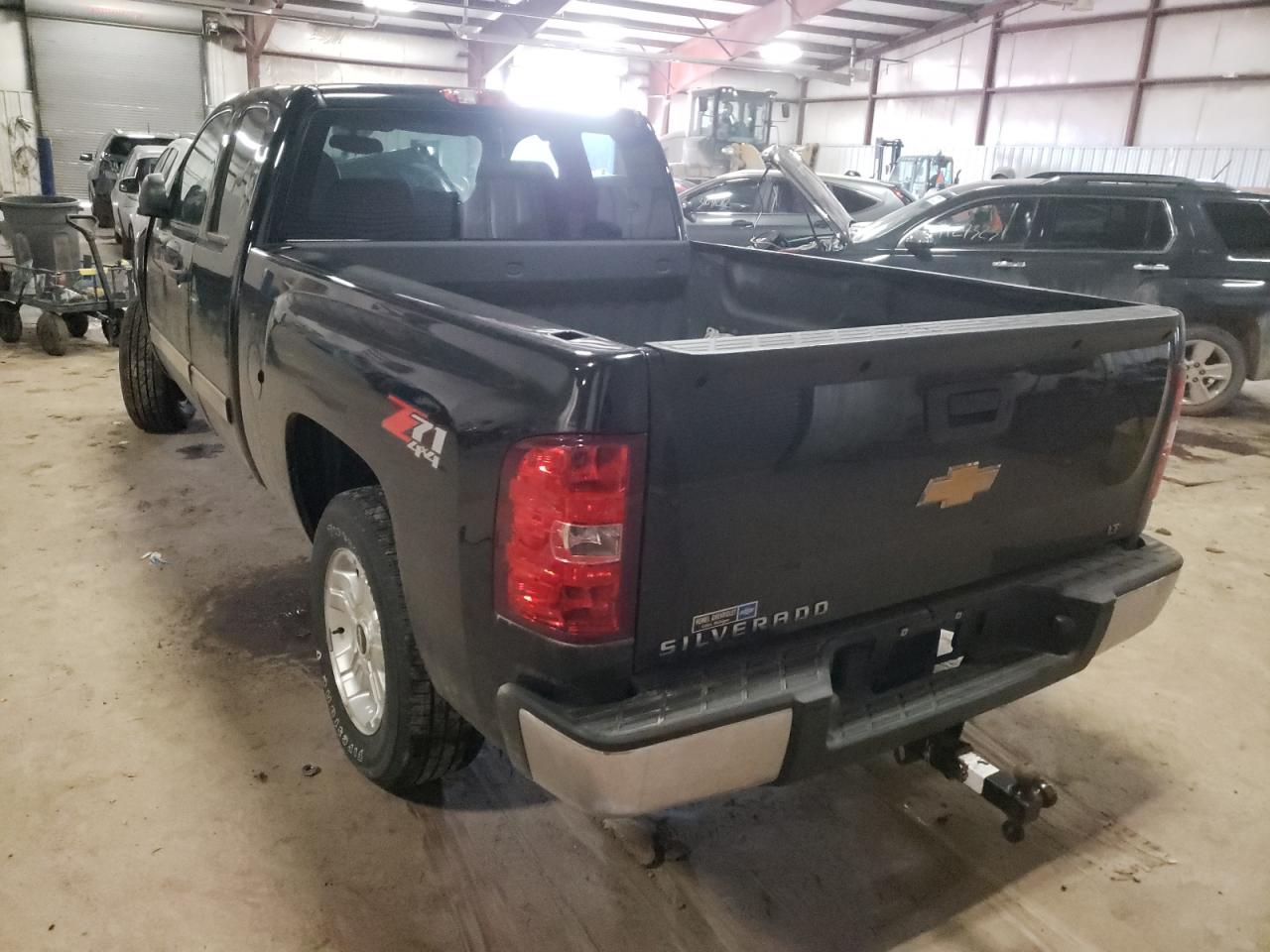 Photo 3 from auction – 2013 CHEVROLET SILVERADO with VIN 1GCRKSE79DZ396157