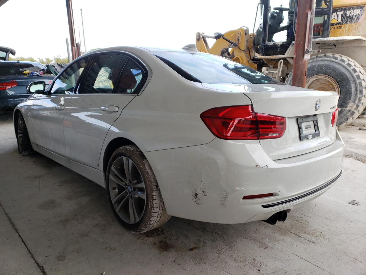 Photo 3 from auction – 2018 BMW 330 I with VIN WBA8B9G58JNU97156