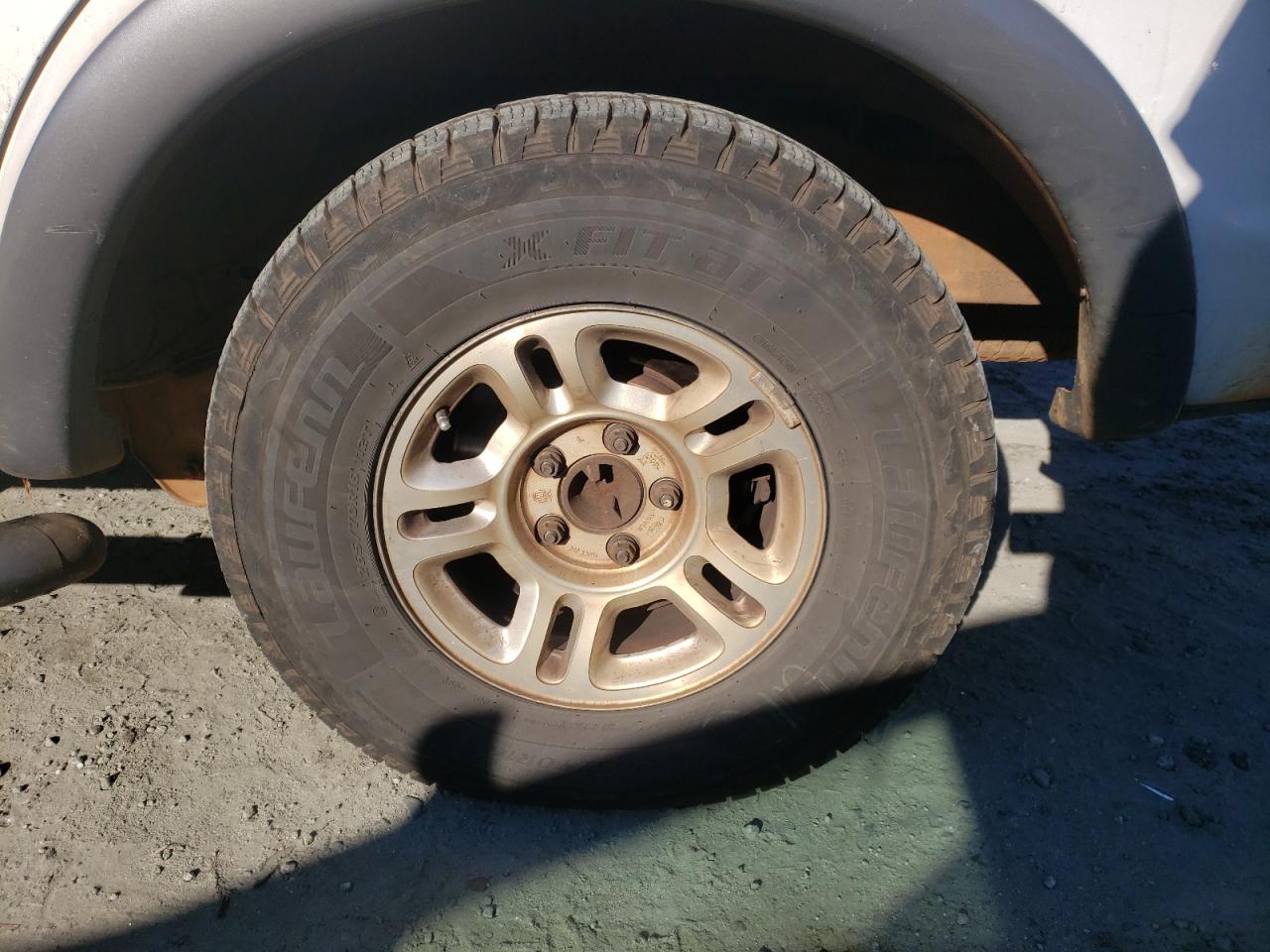 Photo 10 from auction – 2000 FORD EXPEDITION with VIN 1FMRU1563YLB65416