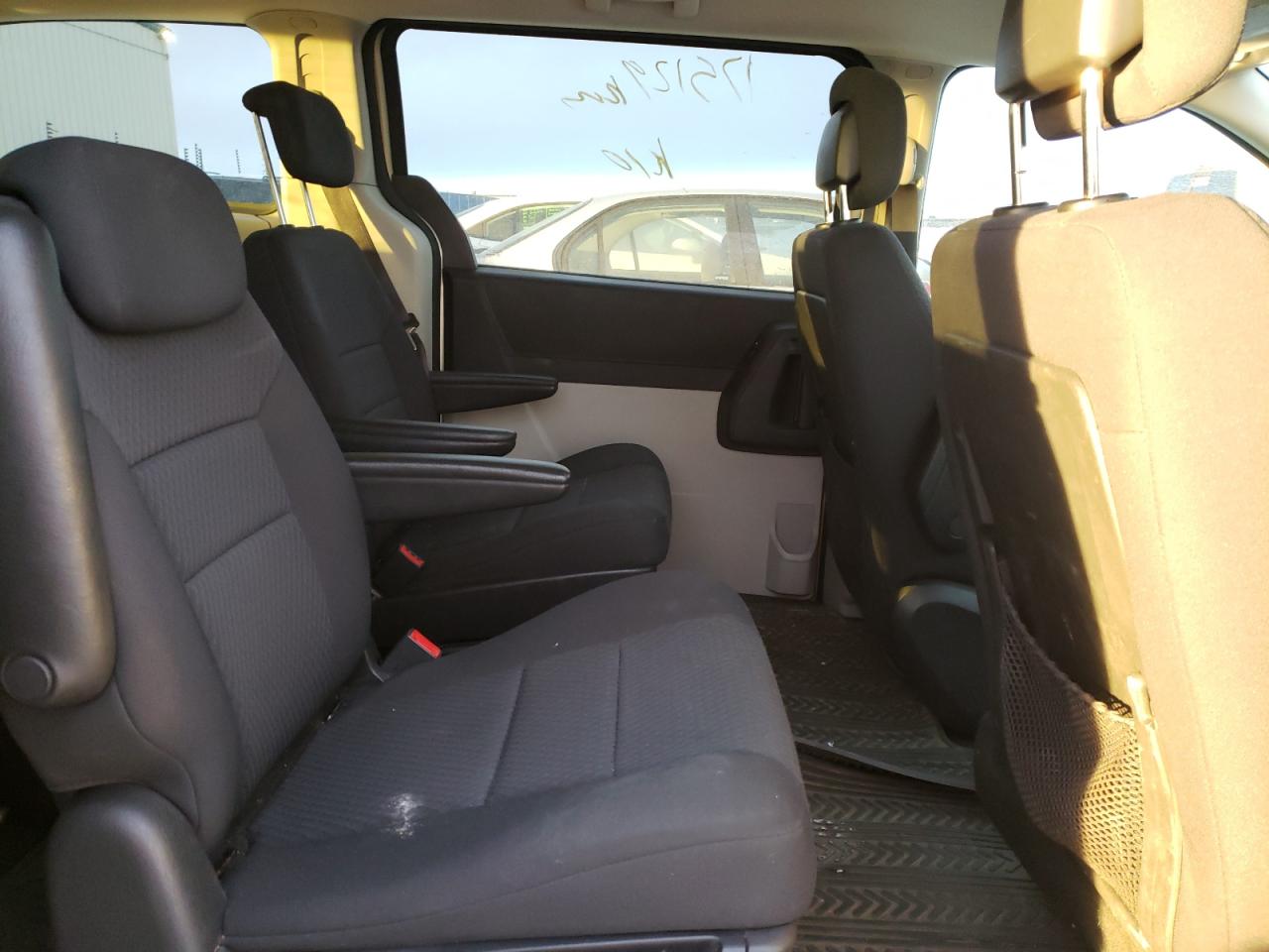 Photo 6 from auction – 2010 DODGE GRAND CARA with VIN 2D4RN4DE7AR252148
