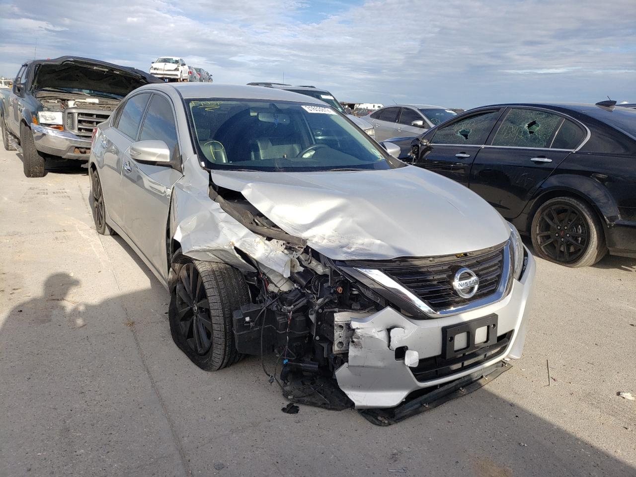 NISSAN ALTIMA 2.5 2018 with VIN 1N4AL3AP2JC190253 - Photo from auction