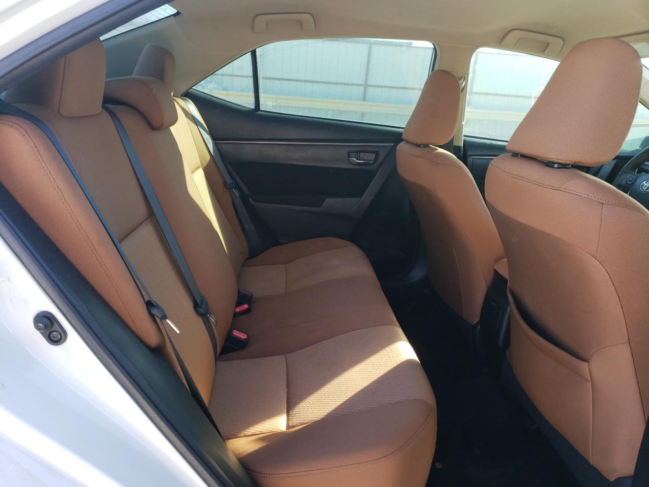 Photo 6 from auction – 2014 TOYOTA COROLLA L with VIN 5YFBURHE8EP089864
