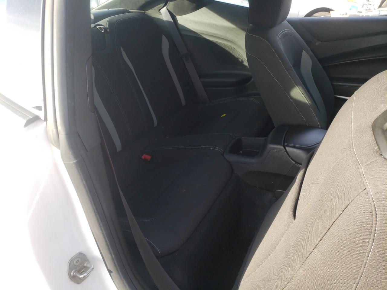 Photo 6 from auction – 2017 CHEVROLET CAMARO LT with VIN 1G1FB1RS1H0137645