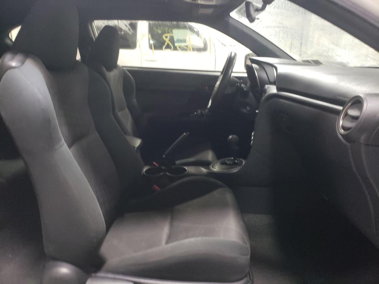 Photo 5 from auction – 2013 TOYOTA SCION TC with VIN JTKJF5C77D3065854