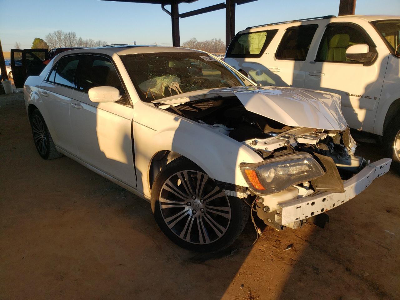 CHRYSLER 300 S 2013 con VIN 2C3CCABG8DH564991 - Foto de la subasta