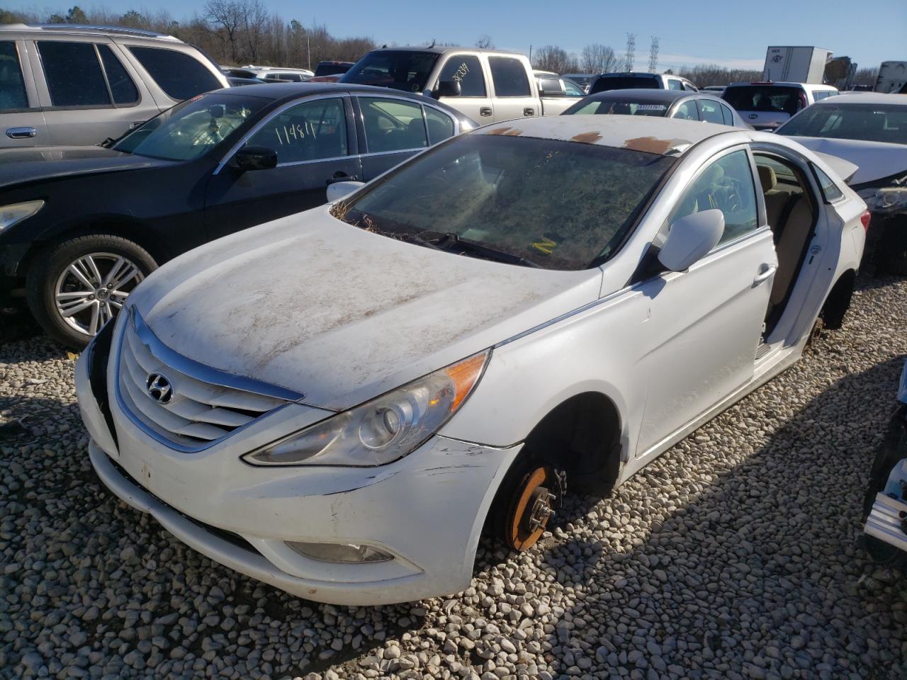 Photo 2 from auction – 2013 HYUNDAI SONATA GLS with VIN 5NPEB4AC1DH718052