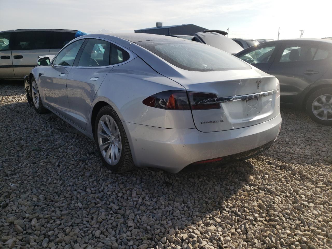 Photo 3 from auction – 2017 TESLA MODEL S with VIN 5YJSA1E12HF202669