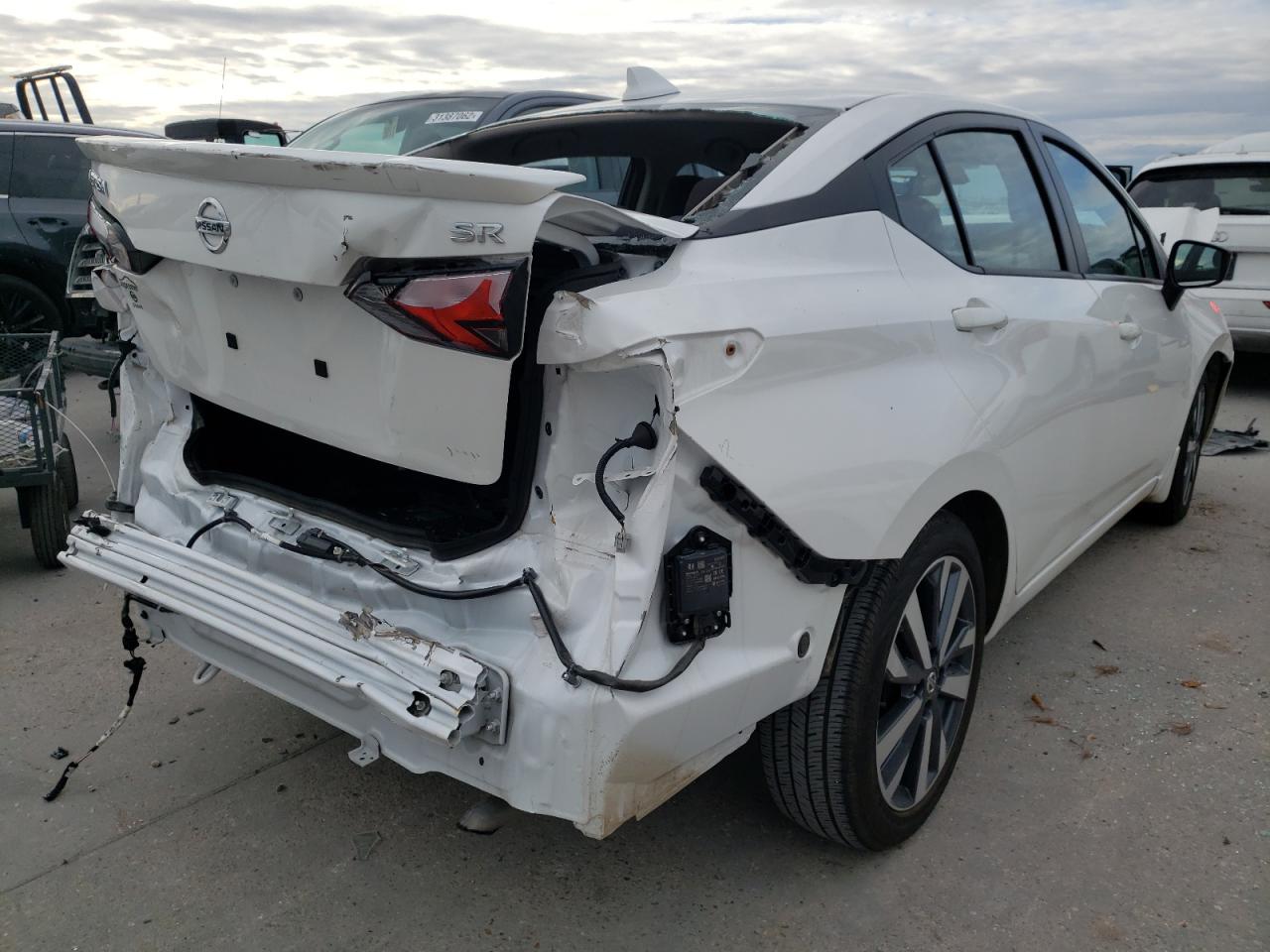Photo 4 from auction – 2021 NISSAN VERSA SR with VIN 3N1CN8FVXML816502