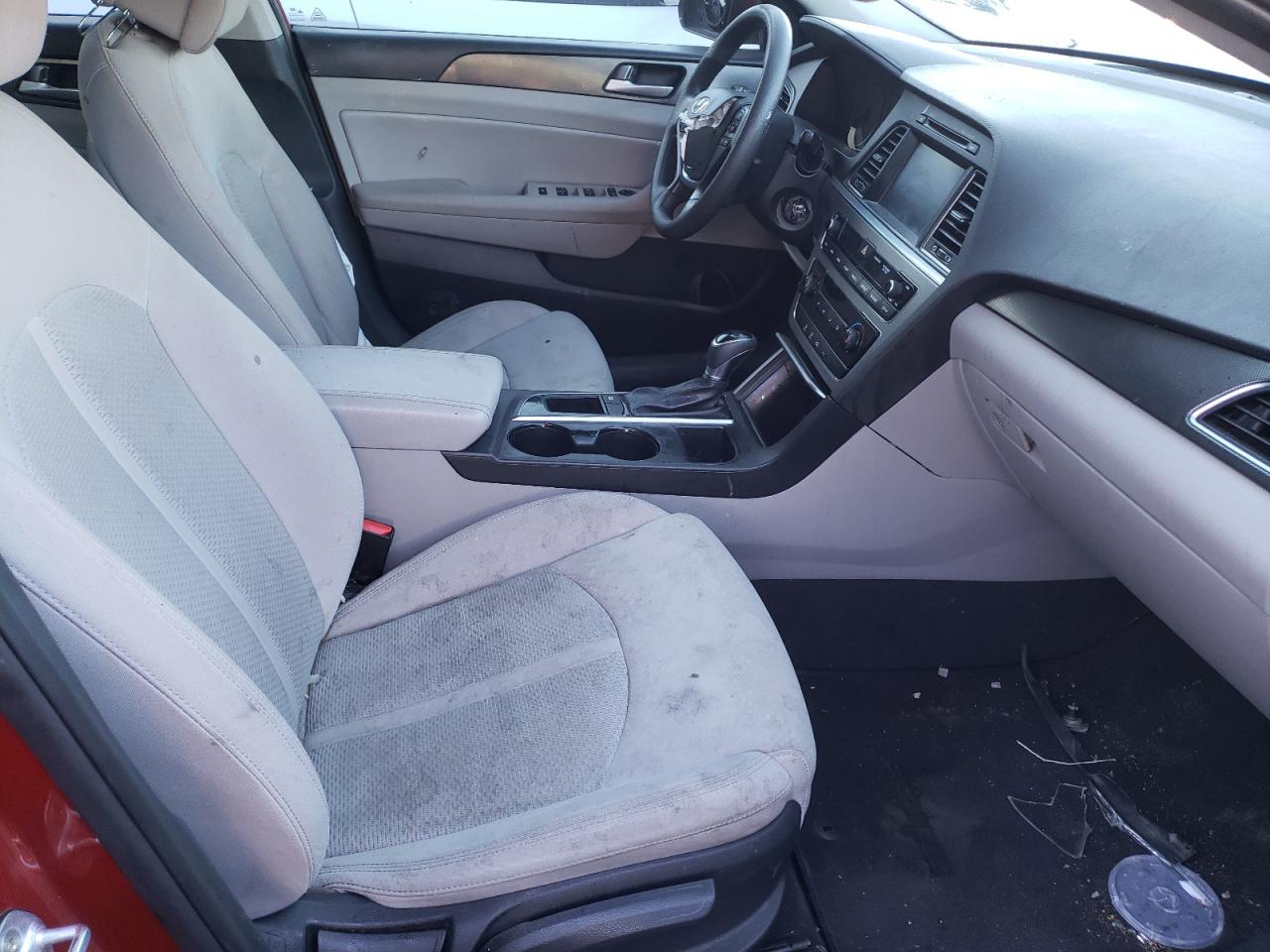 Photo 5 from auction – 2017 HYUNDAI SONATA SPO with VIN 5NPE34AF3HH474028