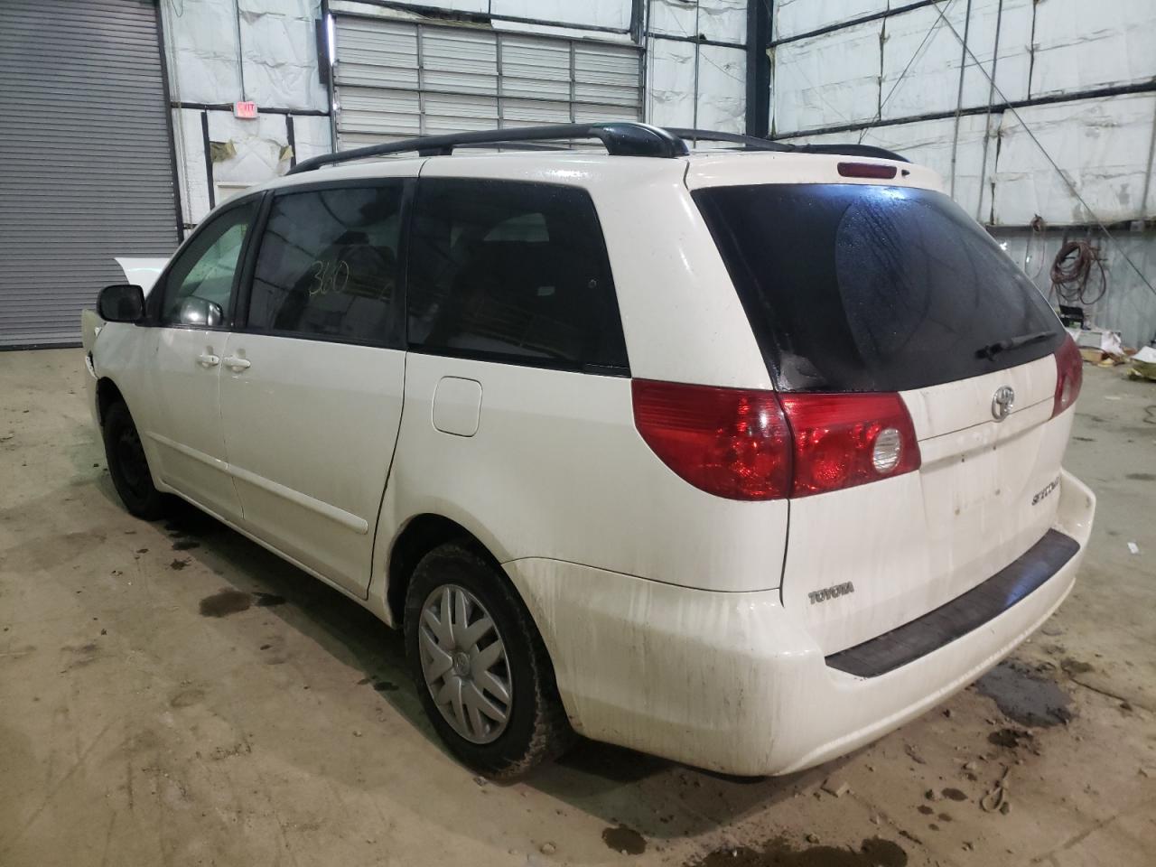 Photo 3 from auction – 2006 TOYOTA SIENNA CE with VIN 5TDZA23C26S552885