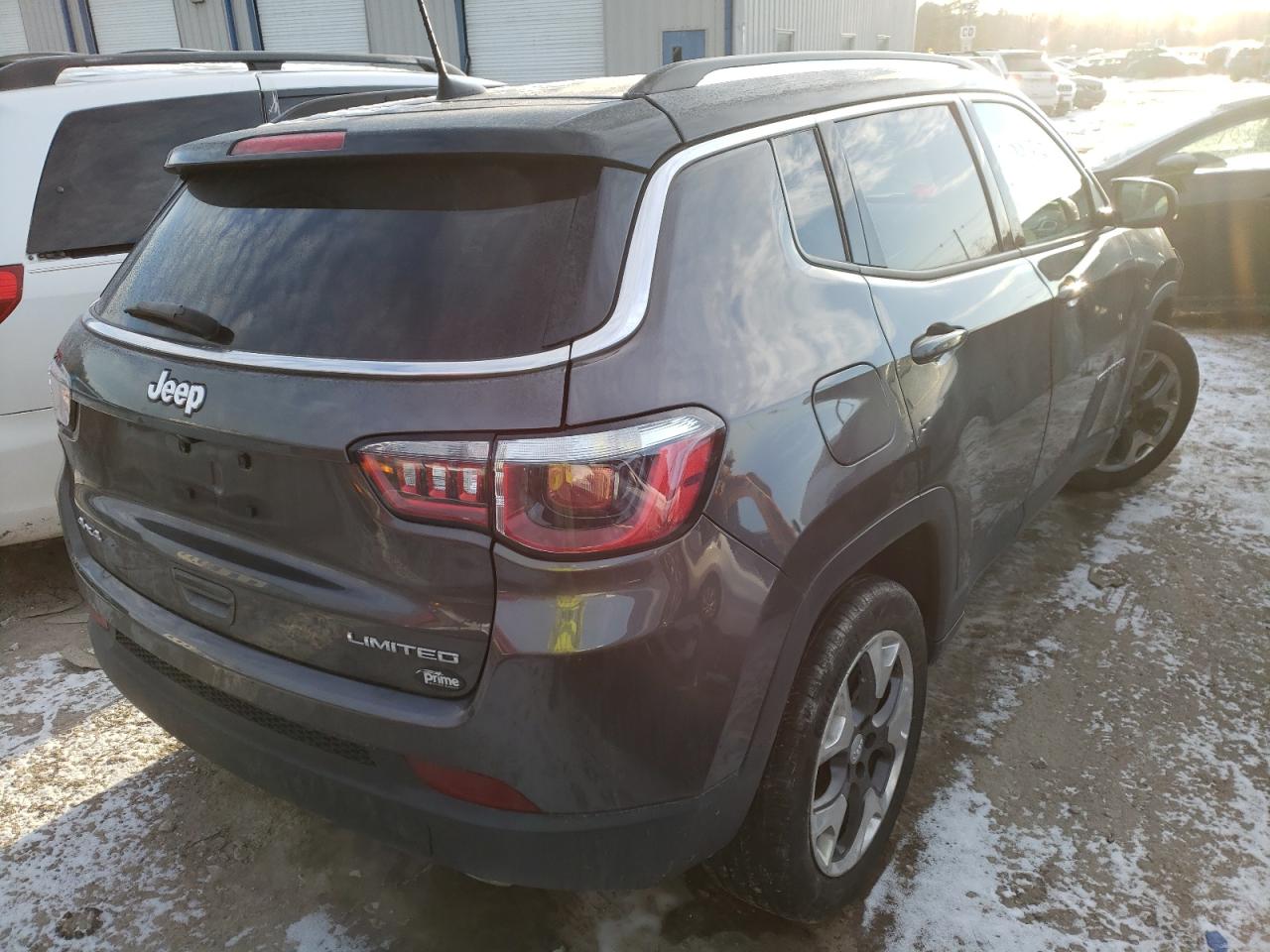Photo 4 from auction – 2018 JEEP COMPASS LI with VIN 3C4NJDCB5JT153582