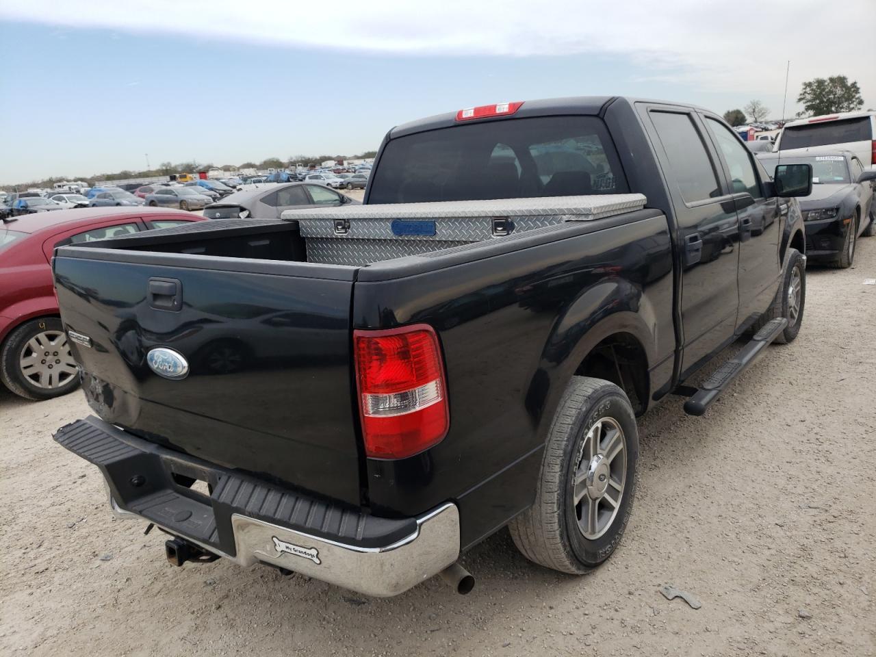Photo 4 from auction – 2007 FORD F150 SUPER with VIN 1FTRW12W47KA45440