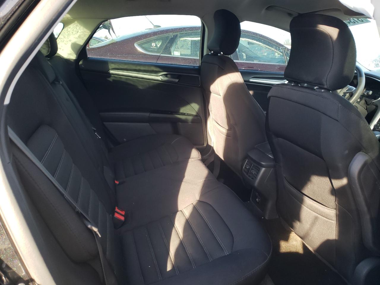 Photo 6 from auction – 2015 FORD FUSION SE with VIN 3FA6P0H73FR229214