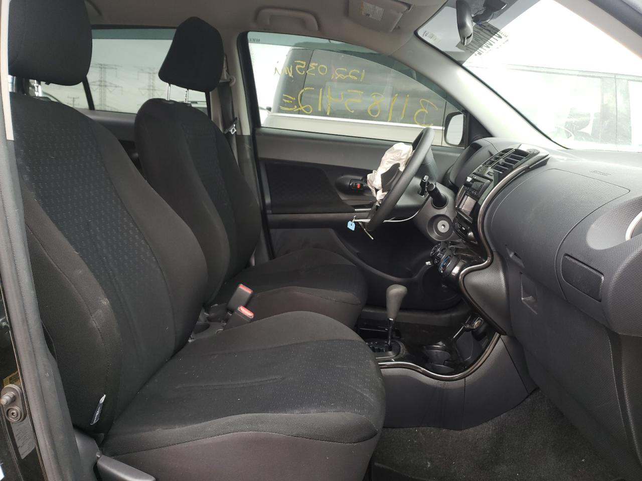 Photo 5 from auction – 2010 TOYOTA SCION XD with VIN JTKKU4B45AJ054922