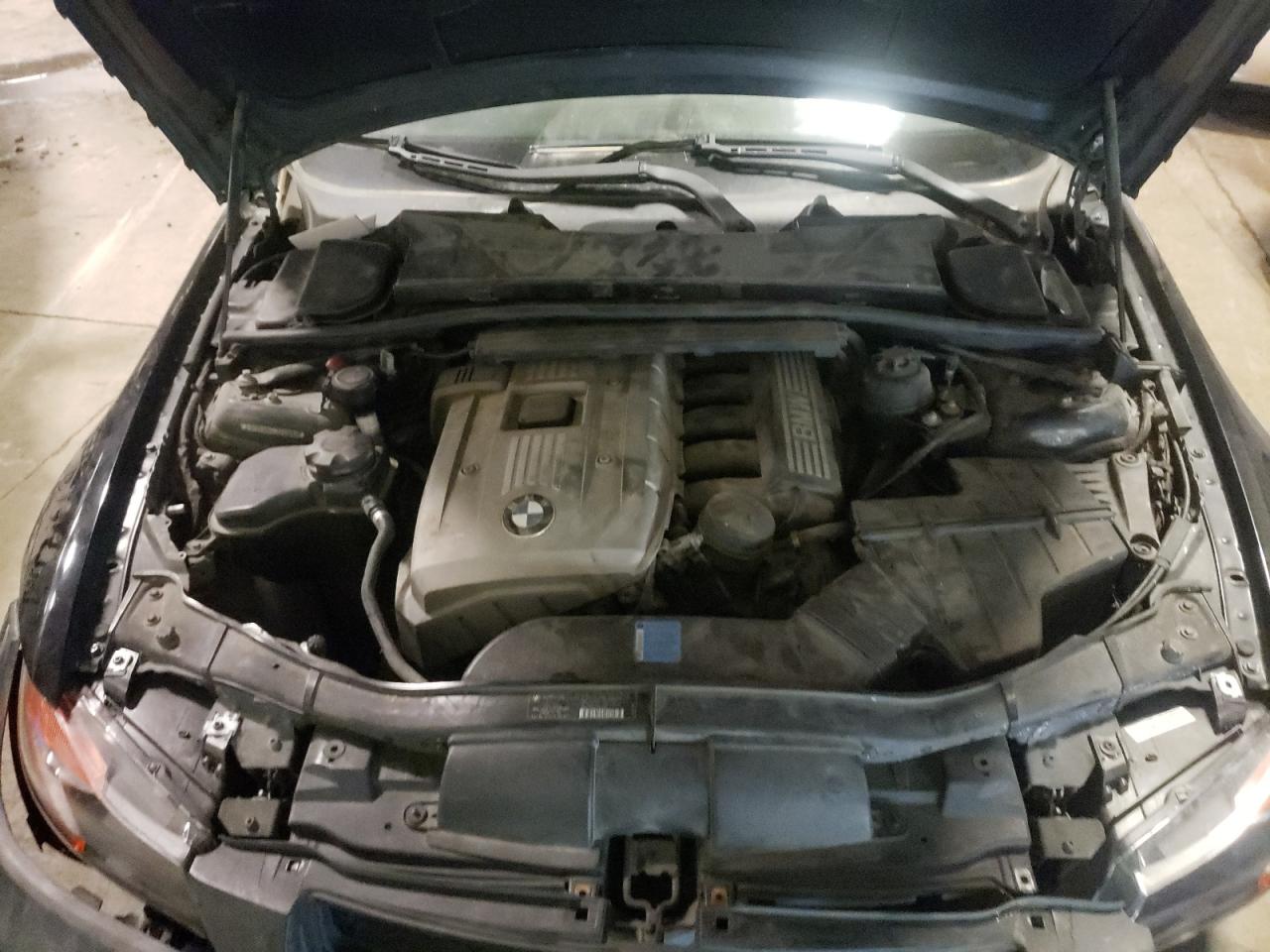 Photo 7 from auction – 2006 BMW 330 I with VIN WBAVB33586KS34535