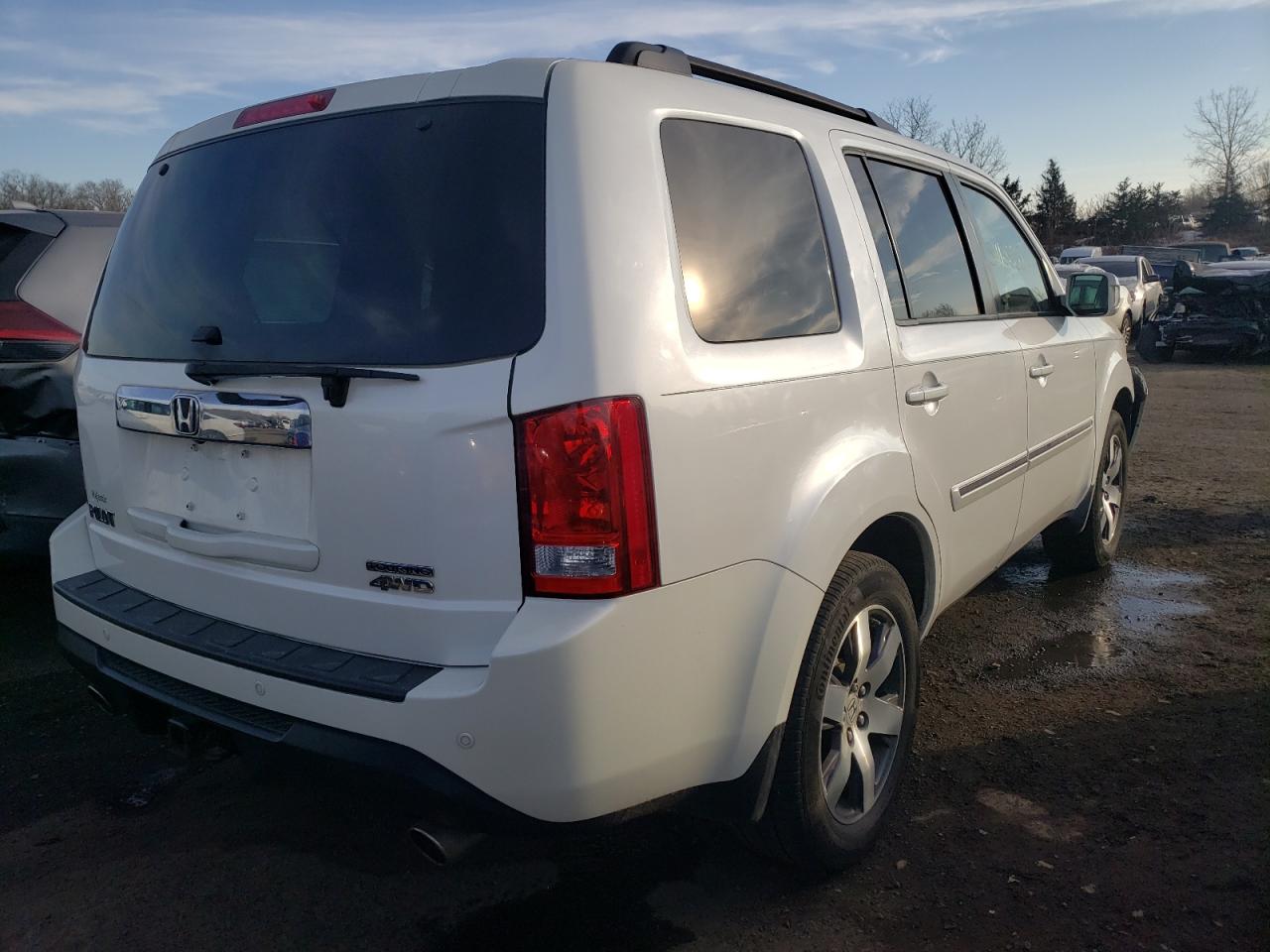 Photo 4 from auction – 2012 HONDA PILOT TOUR with VIN 5FNYF4H95CB046070