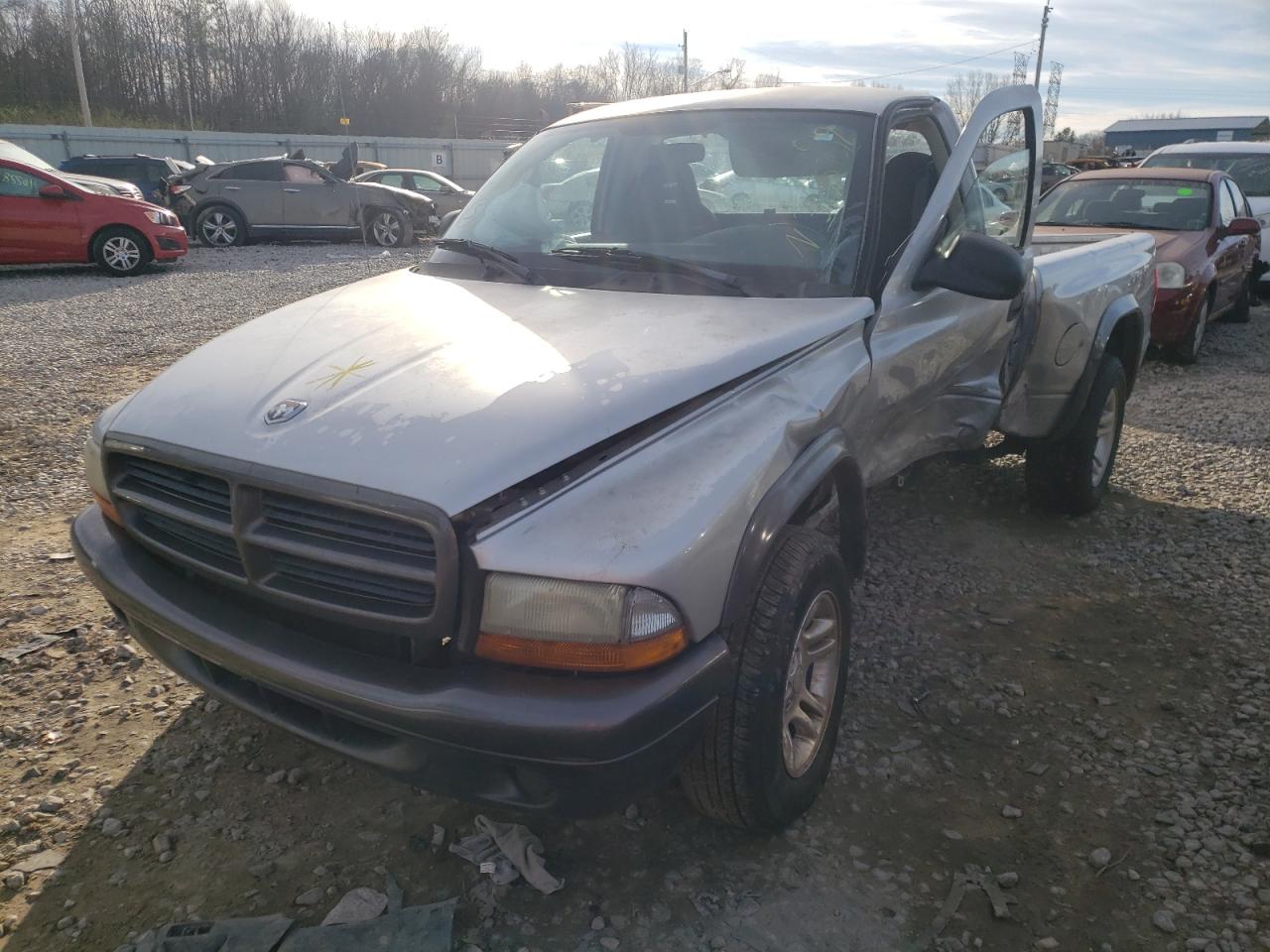 Photo 2 from auction – 2002 DODGE DAKOTA BAS with VIN 1B7FL16X22S541621