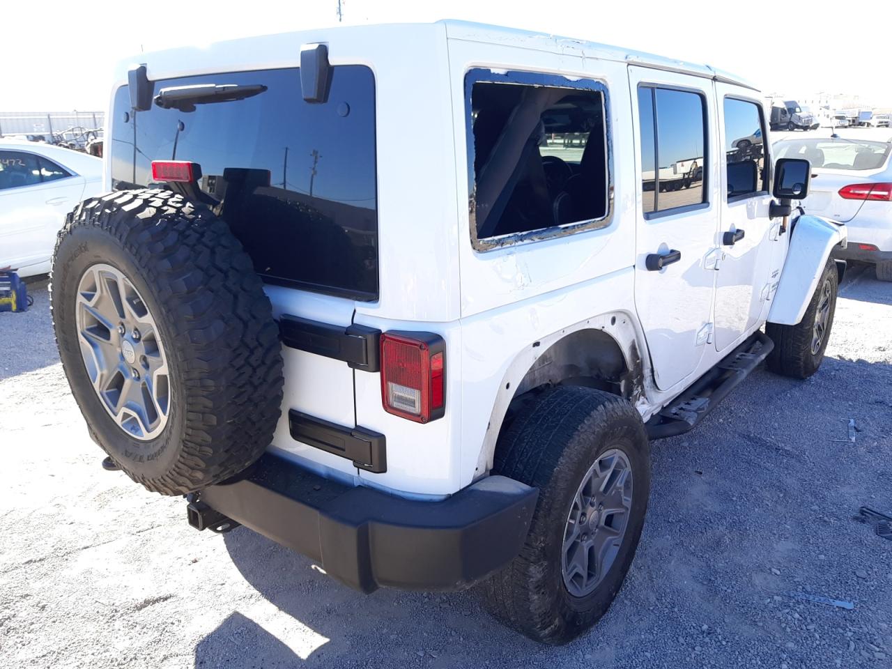 Photo 4 from auction – 2014 JEEP WRANGLER U with VIN 1C4BJWEG8EL233712