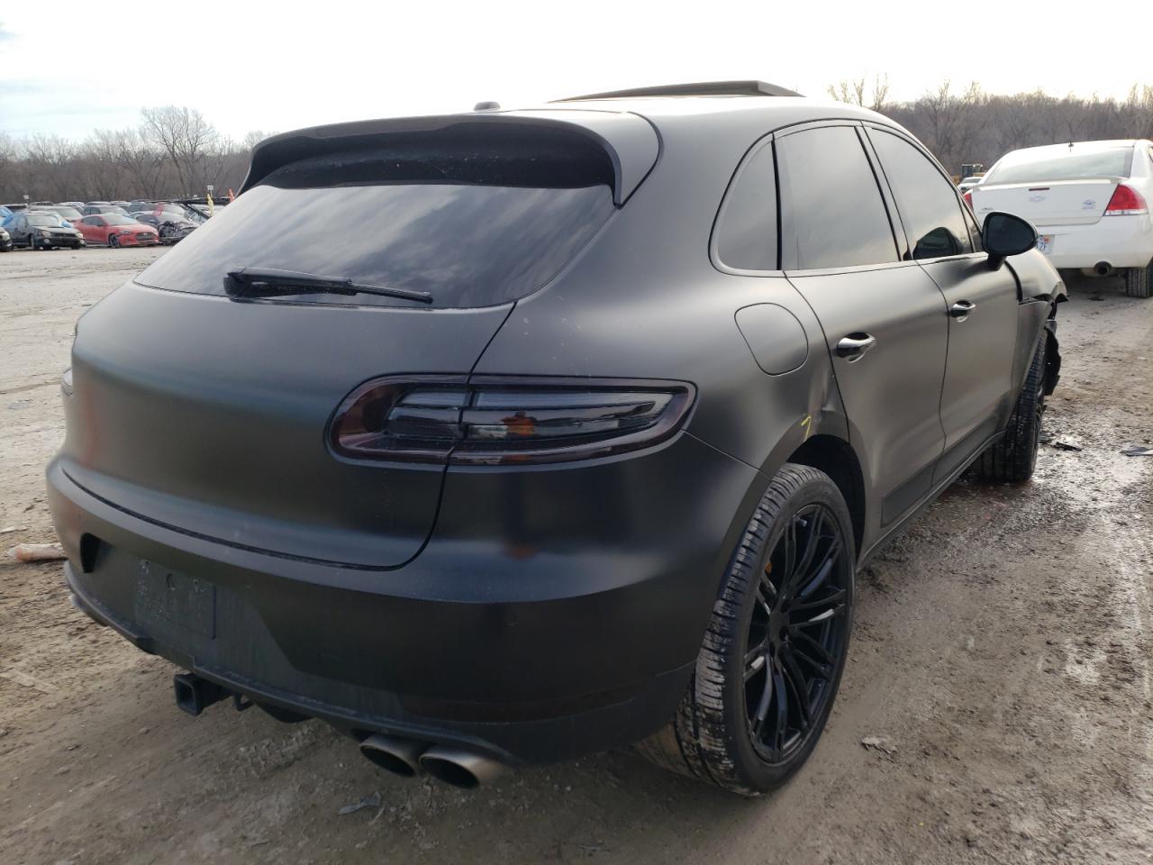 Photo 4 from auction – 2017 PORSCHE MACAN S with VIN WP1AB2A55HLB16212