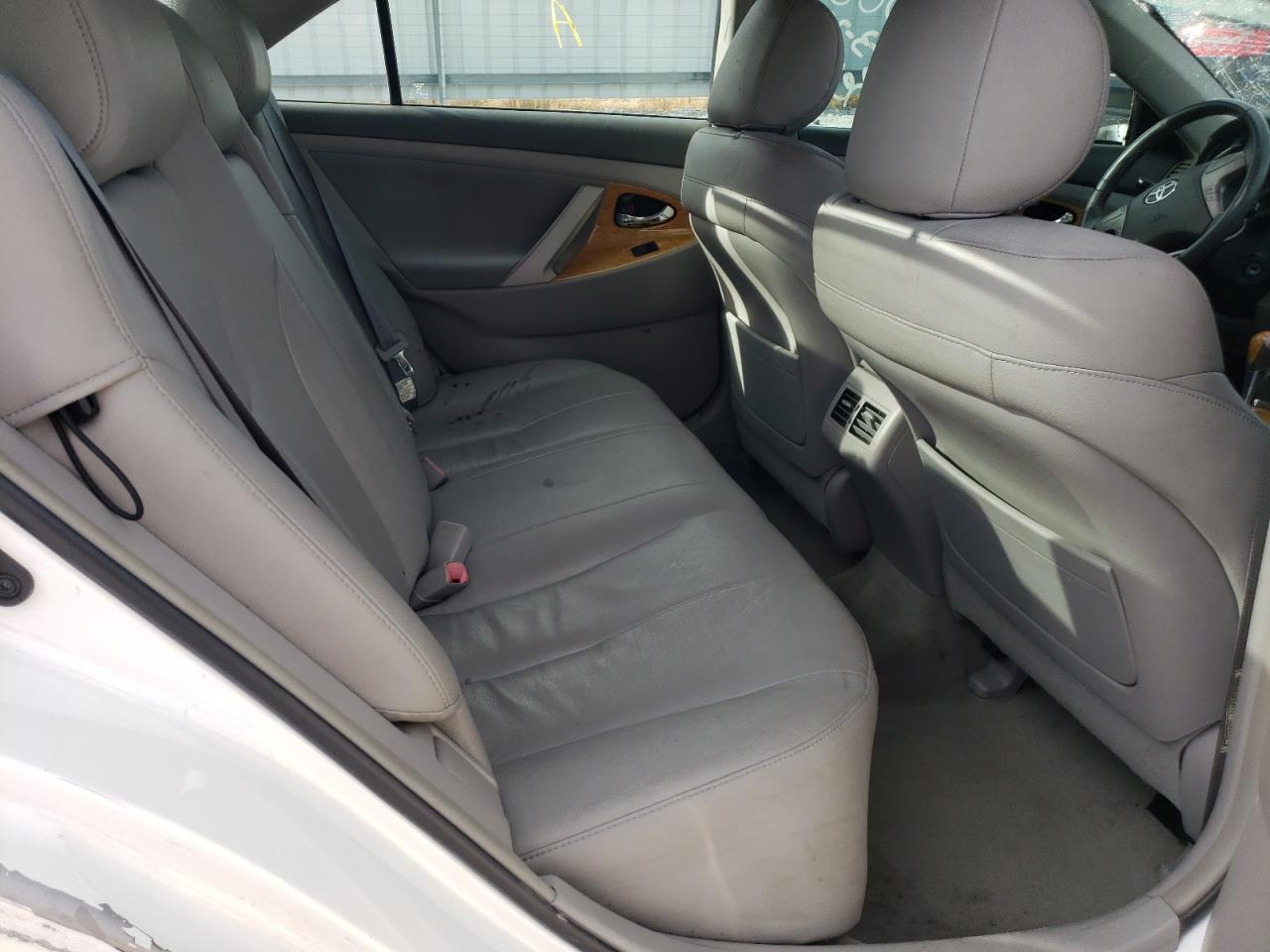 Photo 6 from auction – 2007 TOYOTA CAMRY CE with VIN 4T1BE46K17U677888