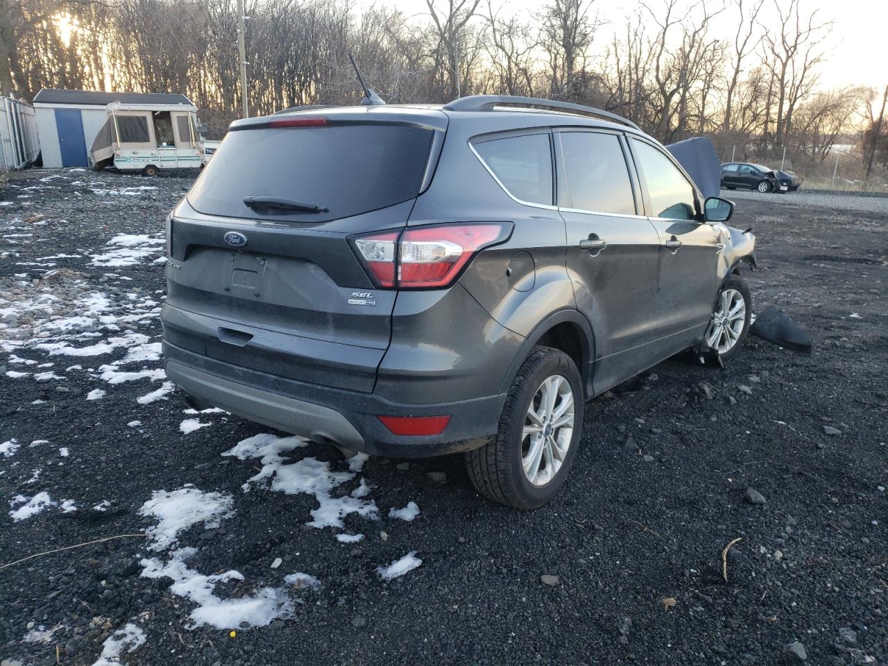 Photo 4 from auction – 2018 FORD ESCAPE SEL with VIN 1FMCU9HD0JUA77275