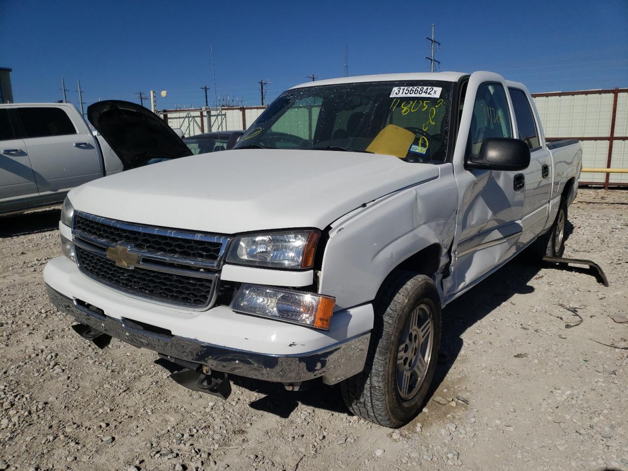 Photo 2 from auction – 2006 CHEVROLET SILVERADO with VIN 2GCEC13TX61118059
